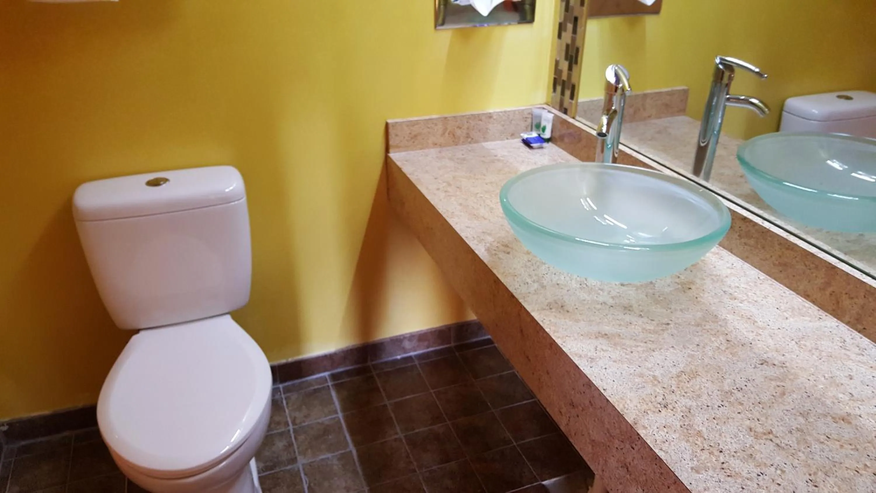 Bathroom in Scottish Inns Harrisburg-Hershey South