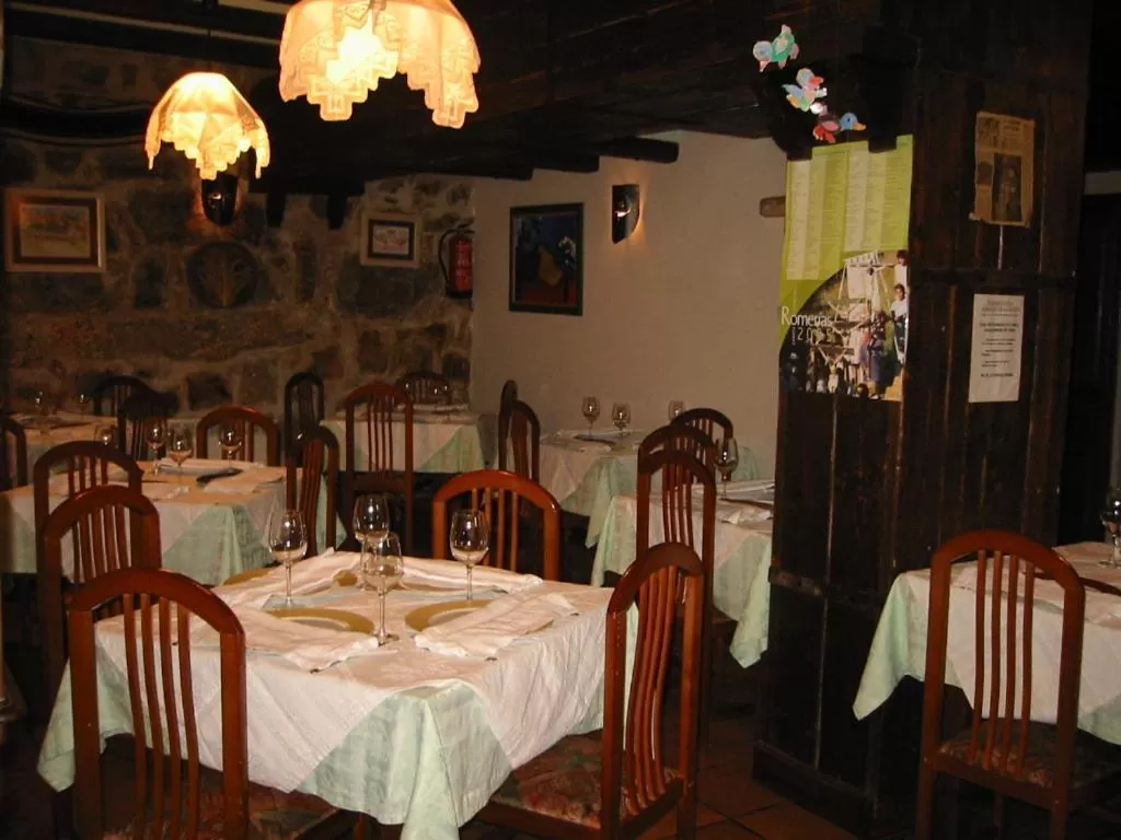 Restaurant/places to eat in Hotel Rural La Enoteca del Marques