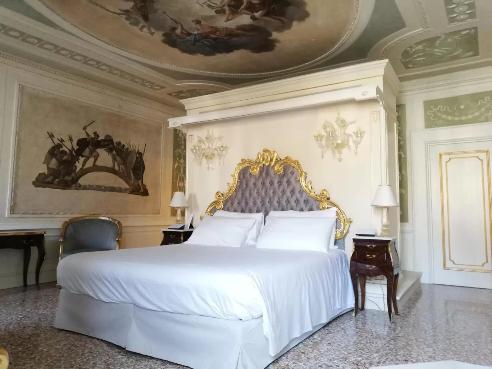 Bedroom, Bed in Ca' Bonfadini Historic Experience