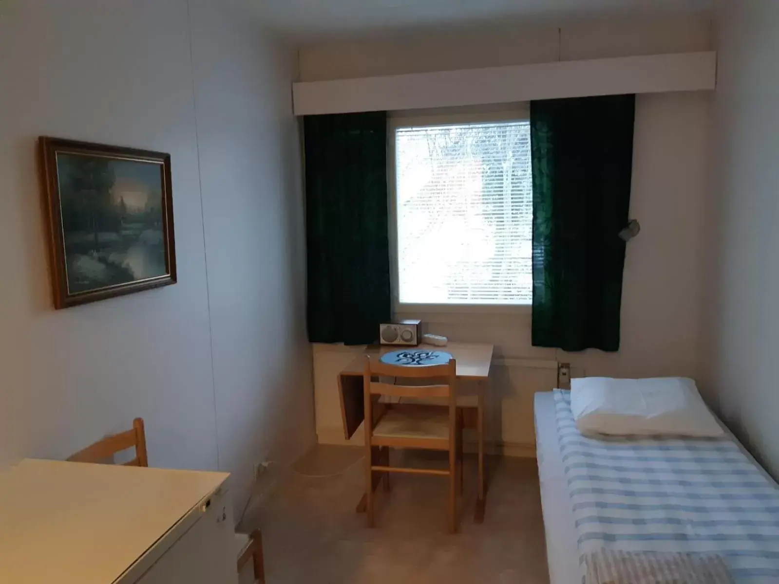 Single Room with Shared Shower and Toilet in Matkakoti, Motel Kieppi Kuhmo Single Room with Shared Shower and Toilet in Matkakoti, Motel Kieppi Kuhmo