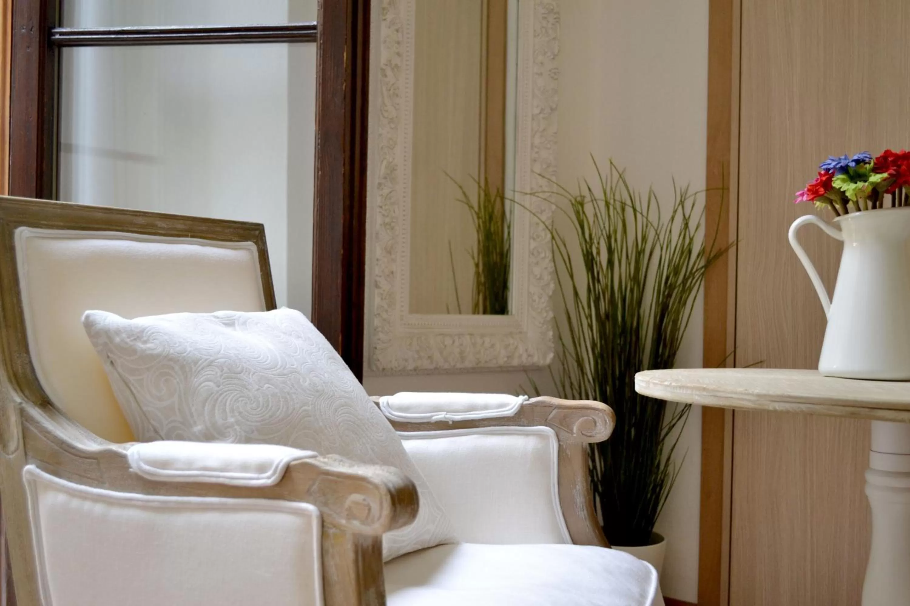 Seating area in Pontevecchio Relais