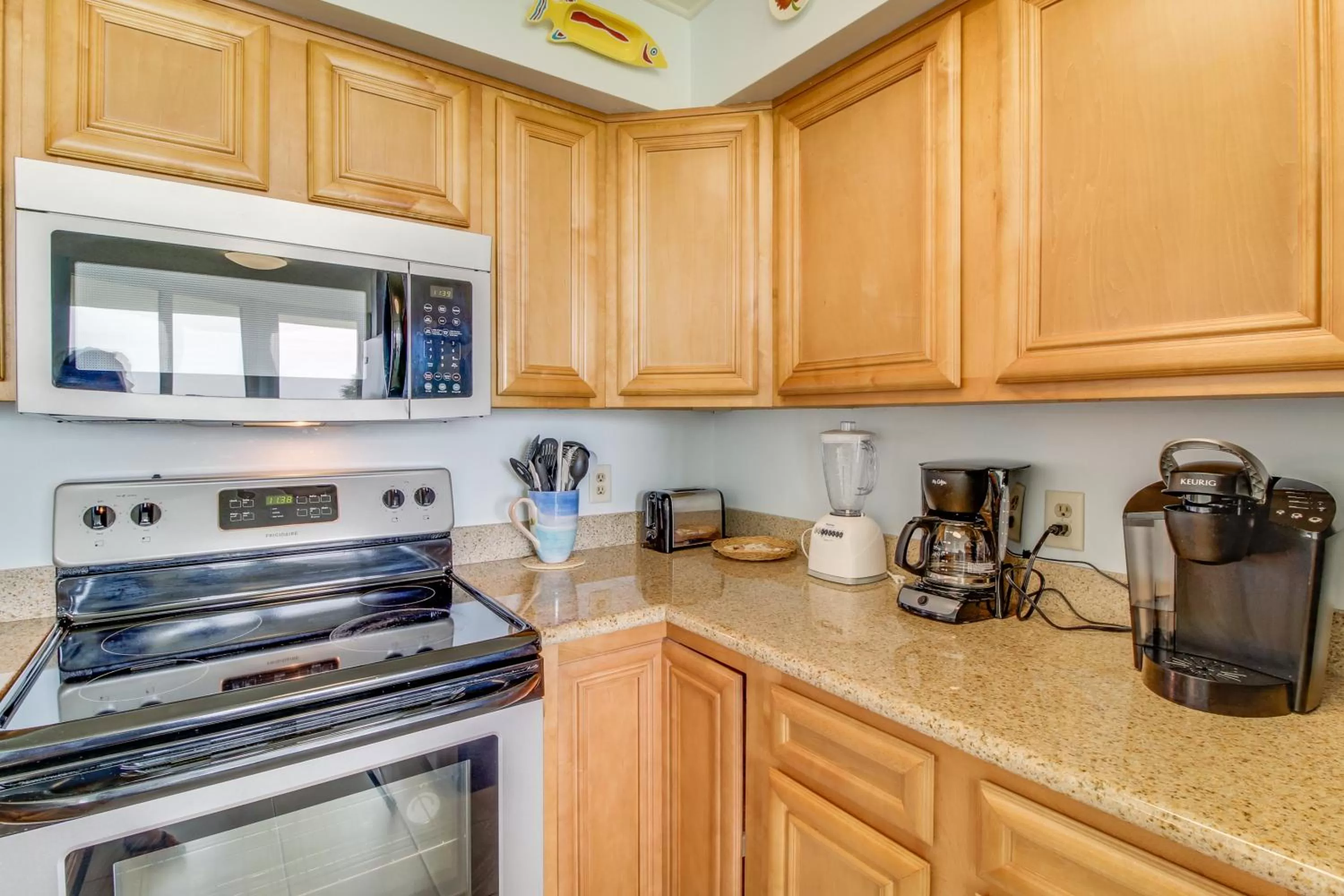 Kitchen/Kitchenette in Dunes on the Bay