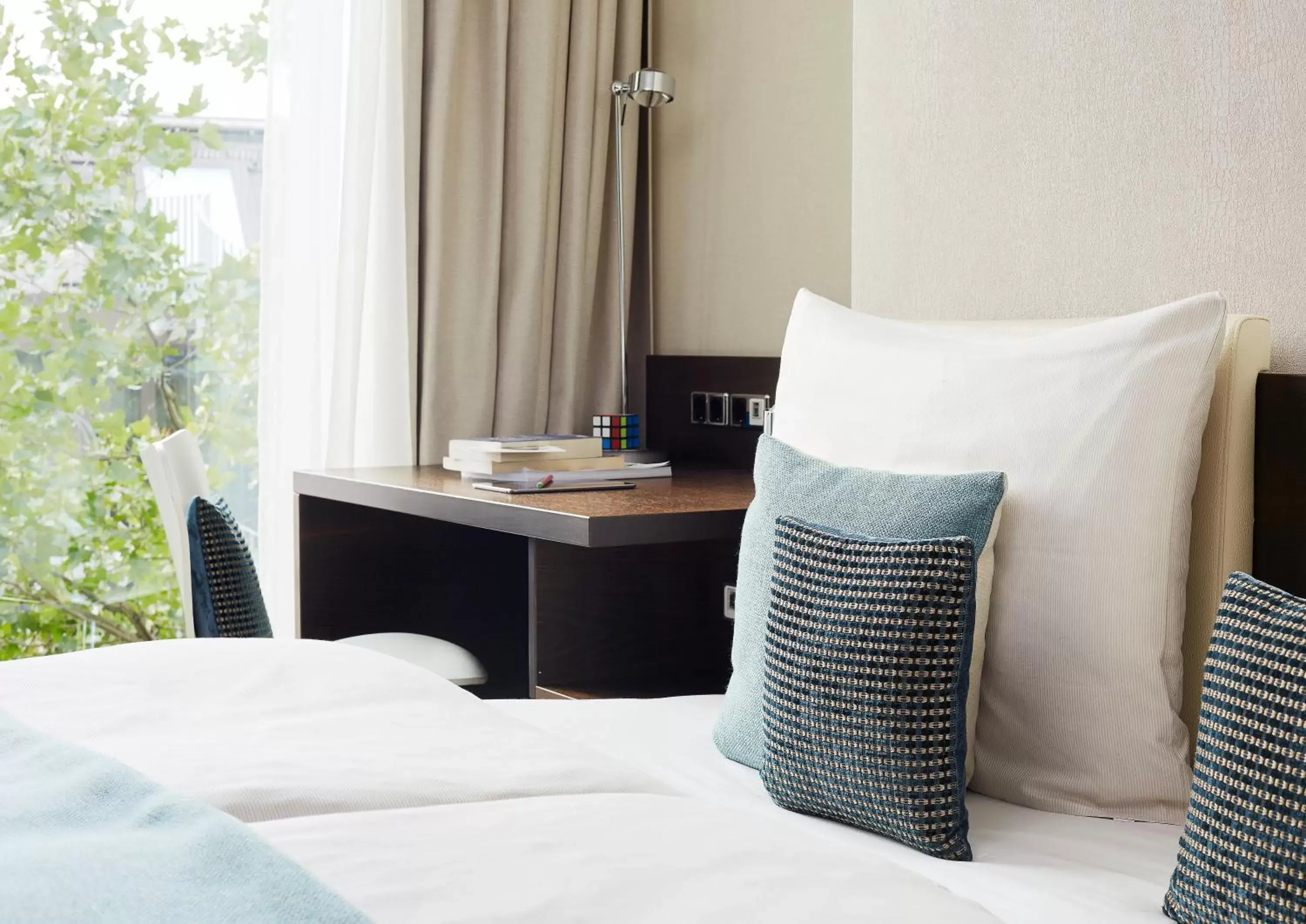 Deluxe Queen Room in Living Hotel Das Viktualienmarkt Deluxe Queen Room in Living Hotel Das Viktualienmarkt