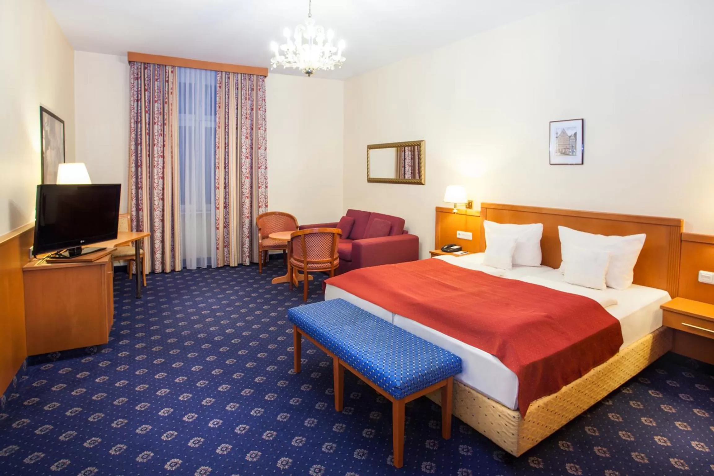 Photo of the whole room, Bed in Centro Hotel National Frankfurt City, Trademark Collection by Wyndham