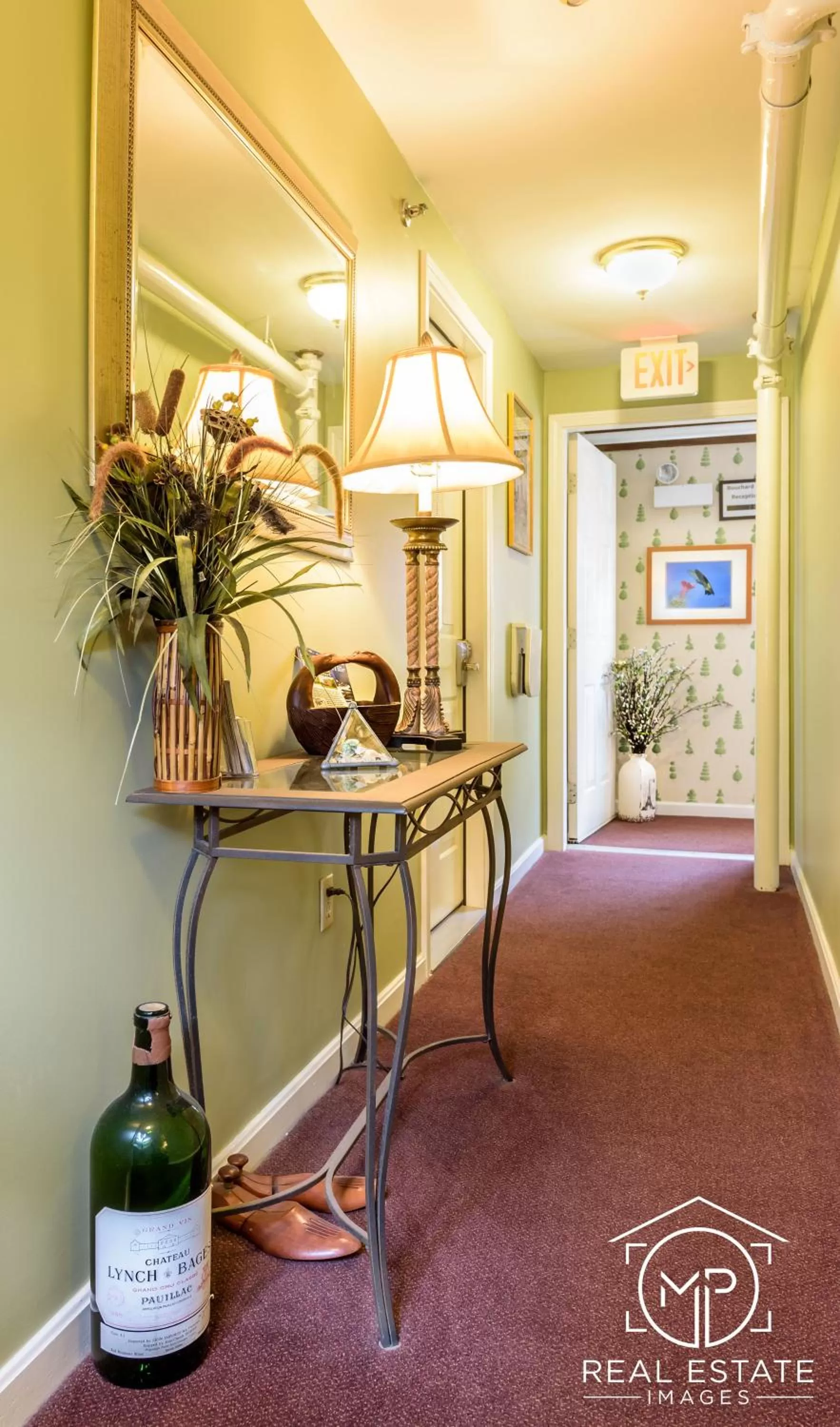 Decorative detail in Bouchard Restaurant & Inn