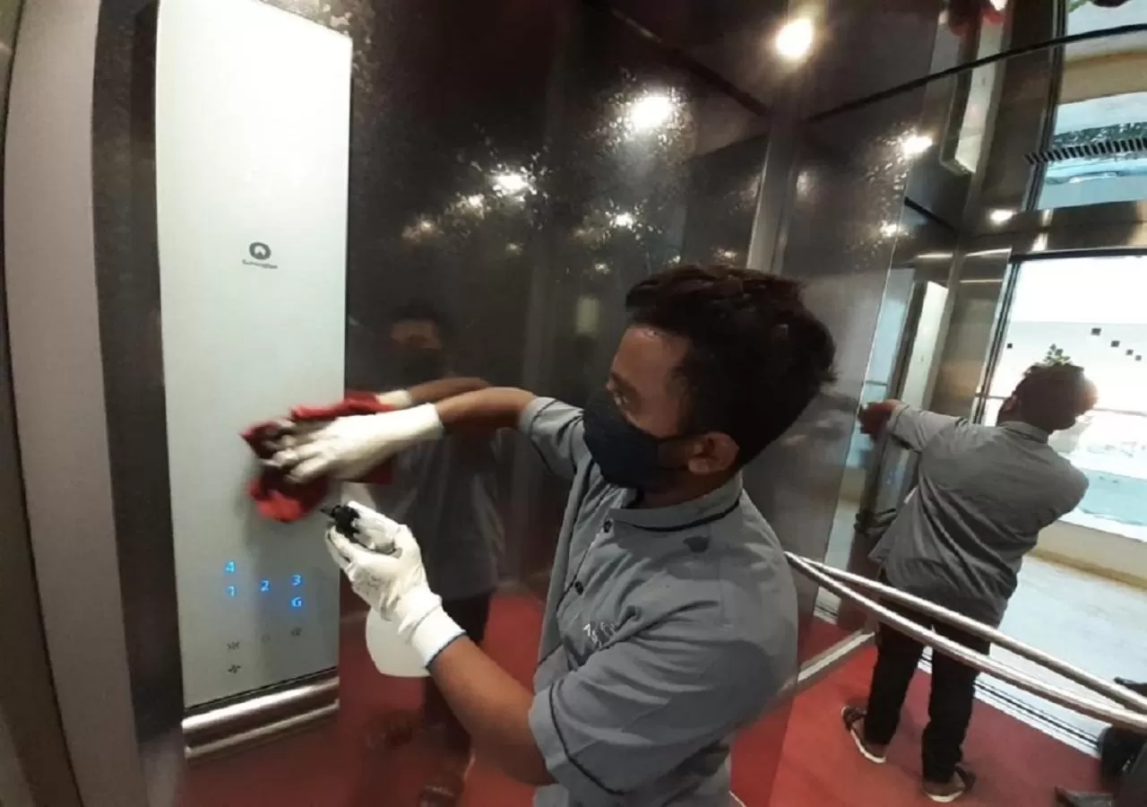 elevator in Ashok inn