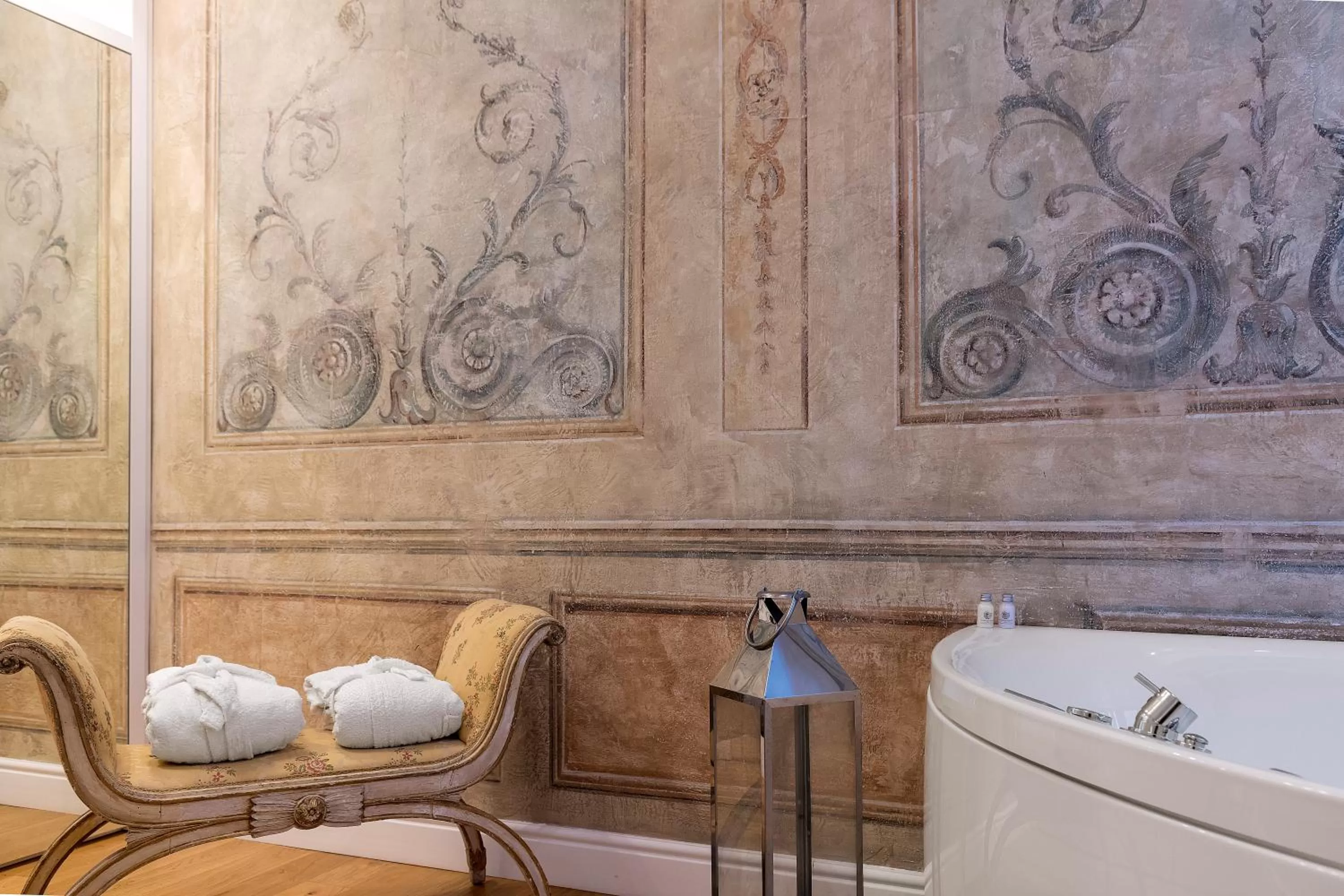 Hot Tub in Argentina Residenza Style Hotel