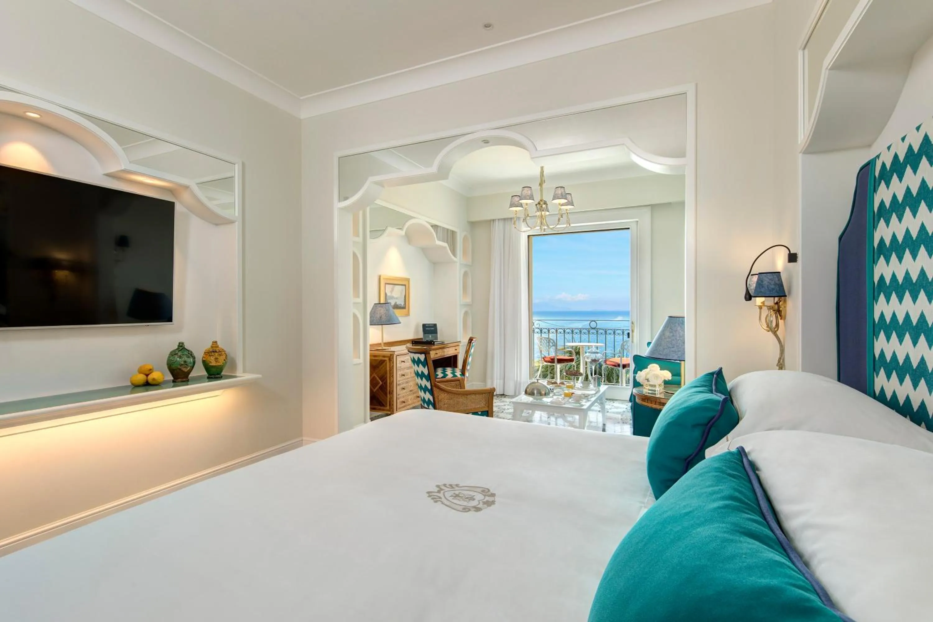 Photo of the whole room, Bed in Grand Hotel Ambasciatori