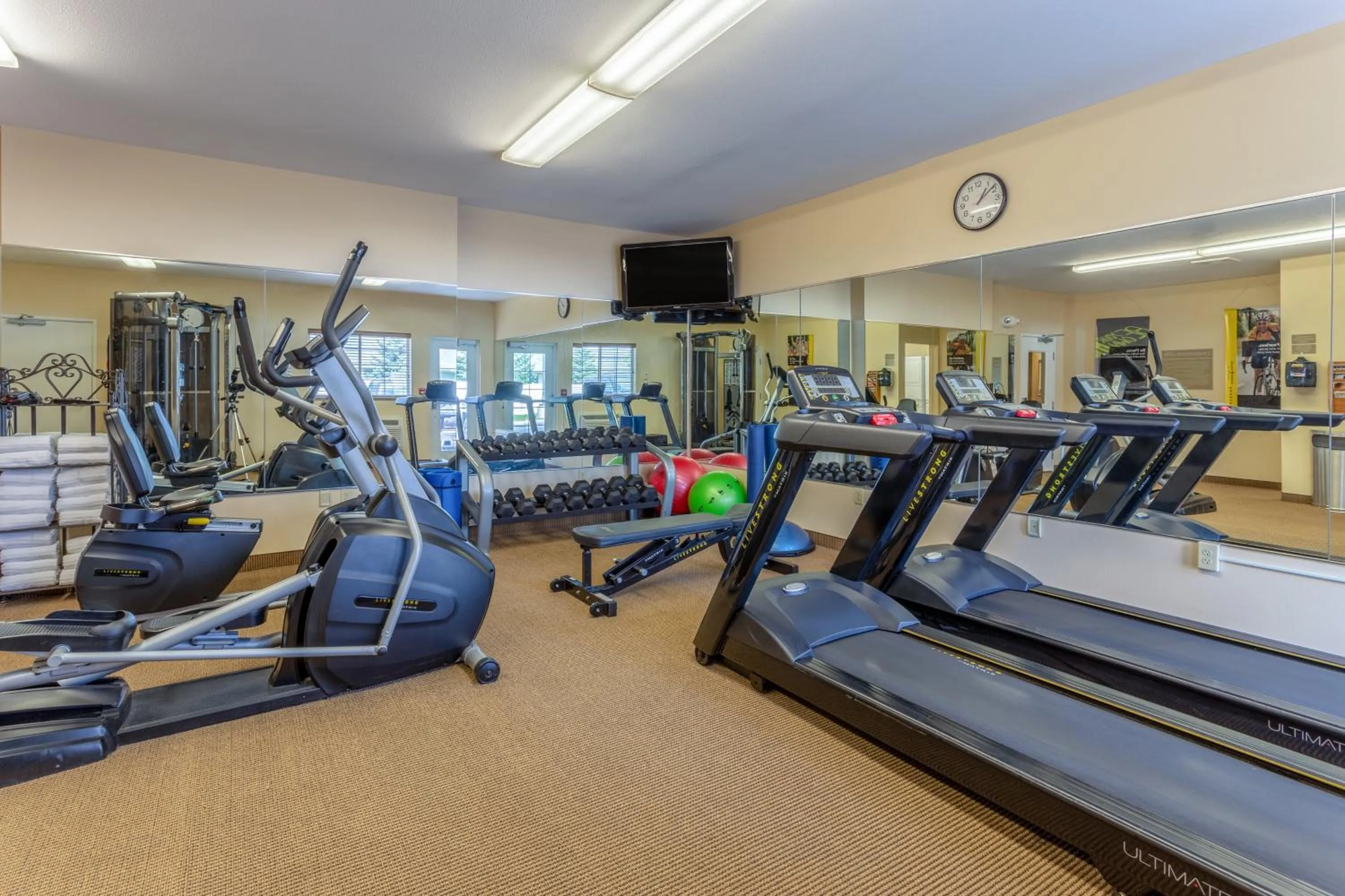 Fitness centre/facilities in Candlewood Suites Minot by IHG