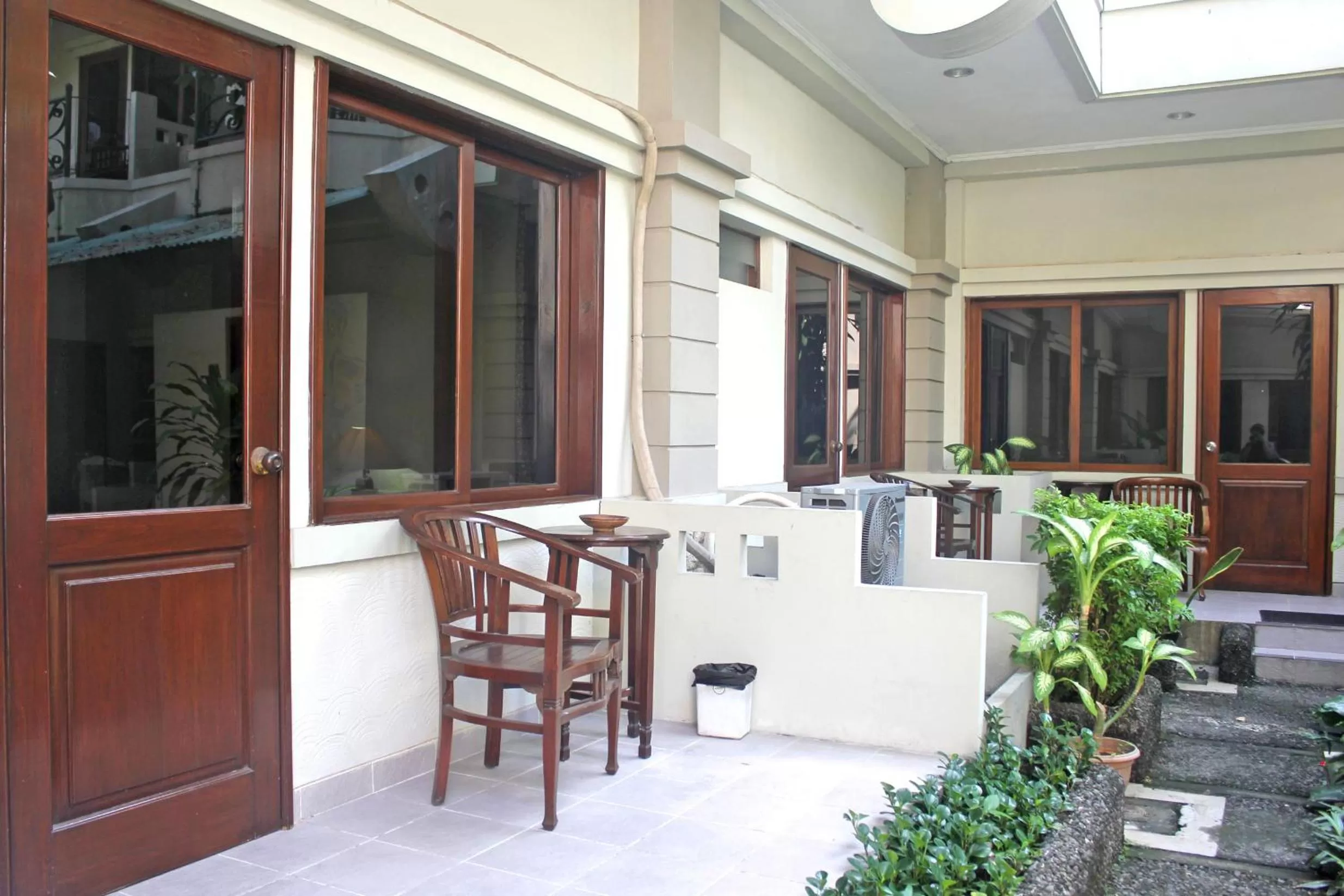 Balcony/Terrace in Hotel Winotosastro Garden