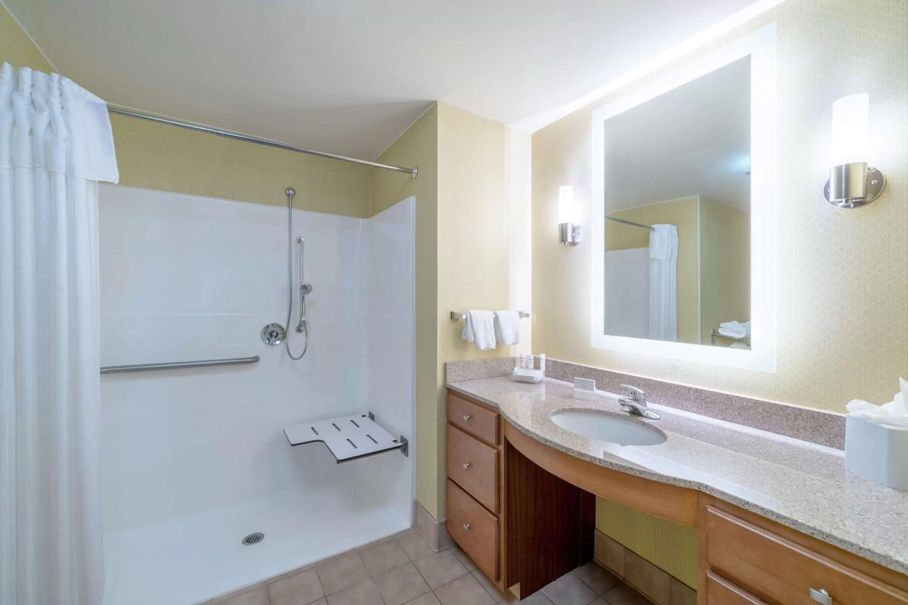 Bathroom in Homewood Suites by Hilton Philadelphia-Valley Forge