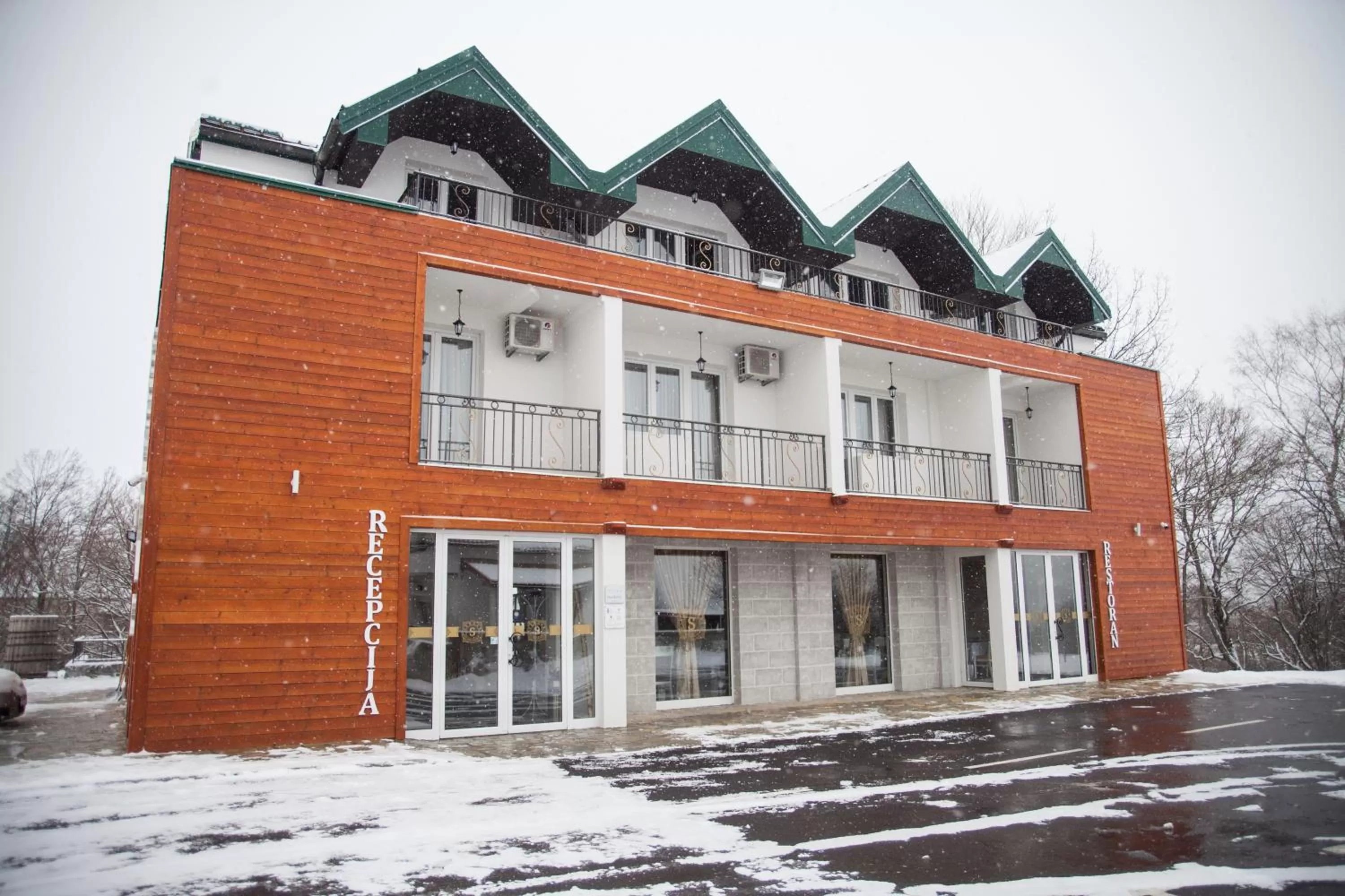 Property building, Winter in Hotel Serdar
