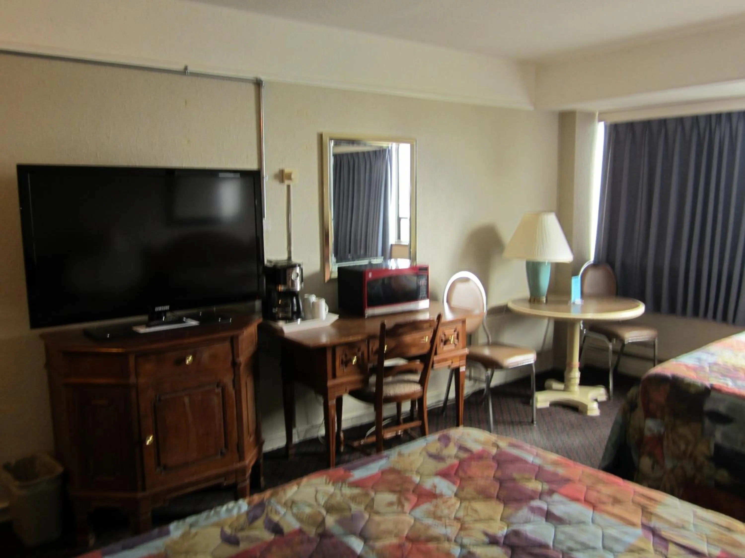 TV and multimedia, Bed in Moby Dick Inn