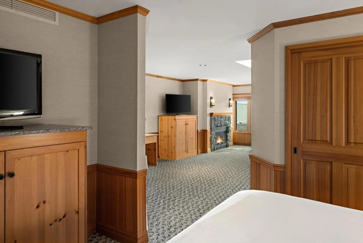 Bed in Semiahmoo Resort Golf & Spa, Trademark Collection by Wyndham