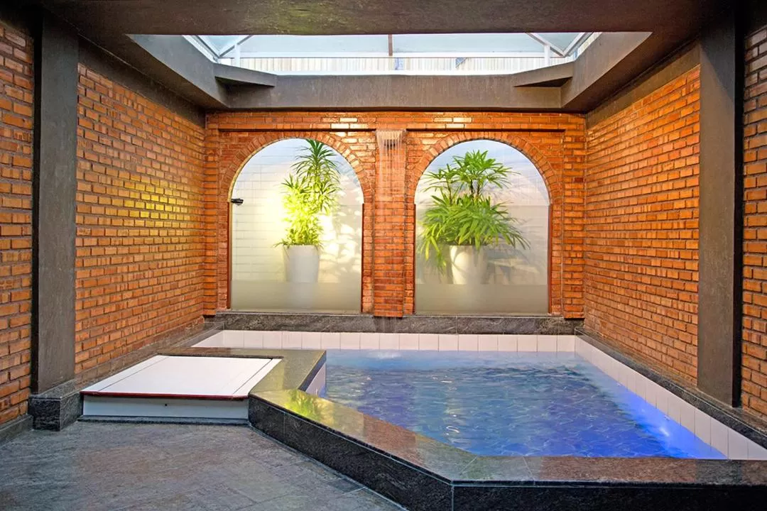 BAMBINA HOTEL -Adultos Somente