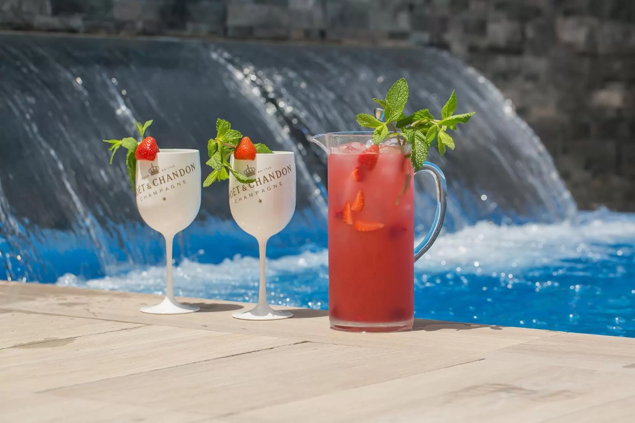 Drinks in Hotel Brö-Adults Recommended