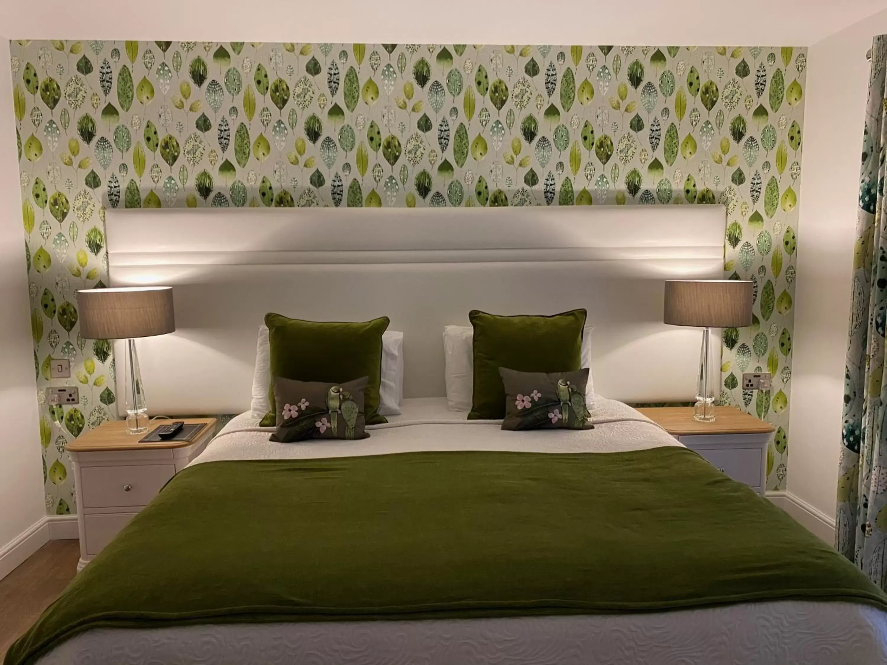 Bed in Toppesfield House B&B Bed in Toppesfield House B&B