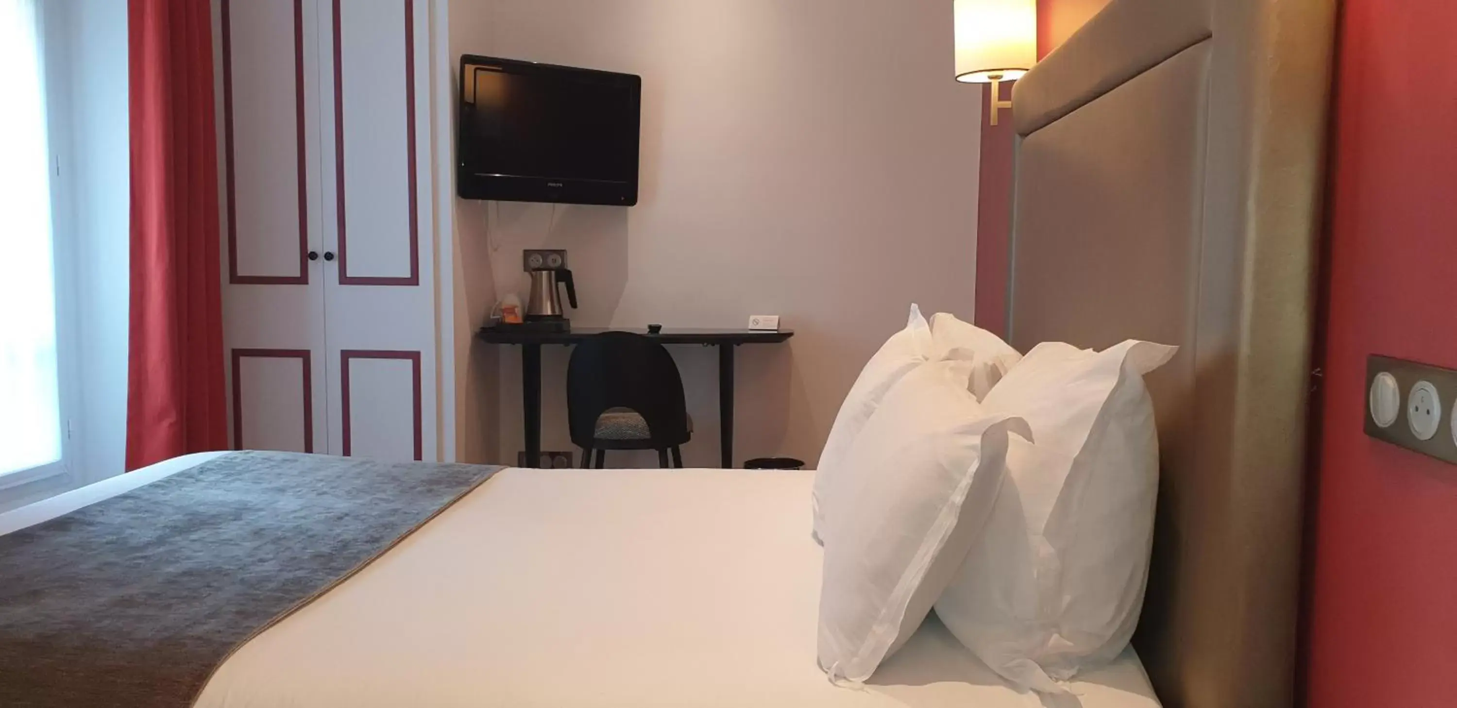 Classic Double Room in Acacias Etoile Classic Double Room in Acacias Etoile