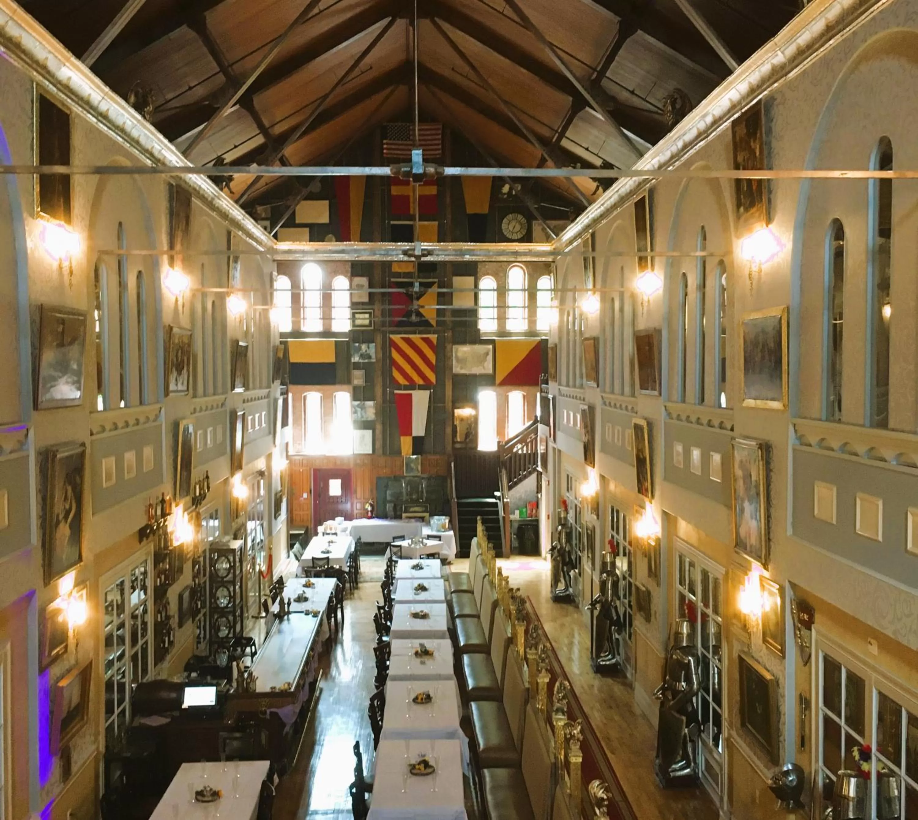 Restaurant/places to eat in Amsterdam Castle NY