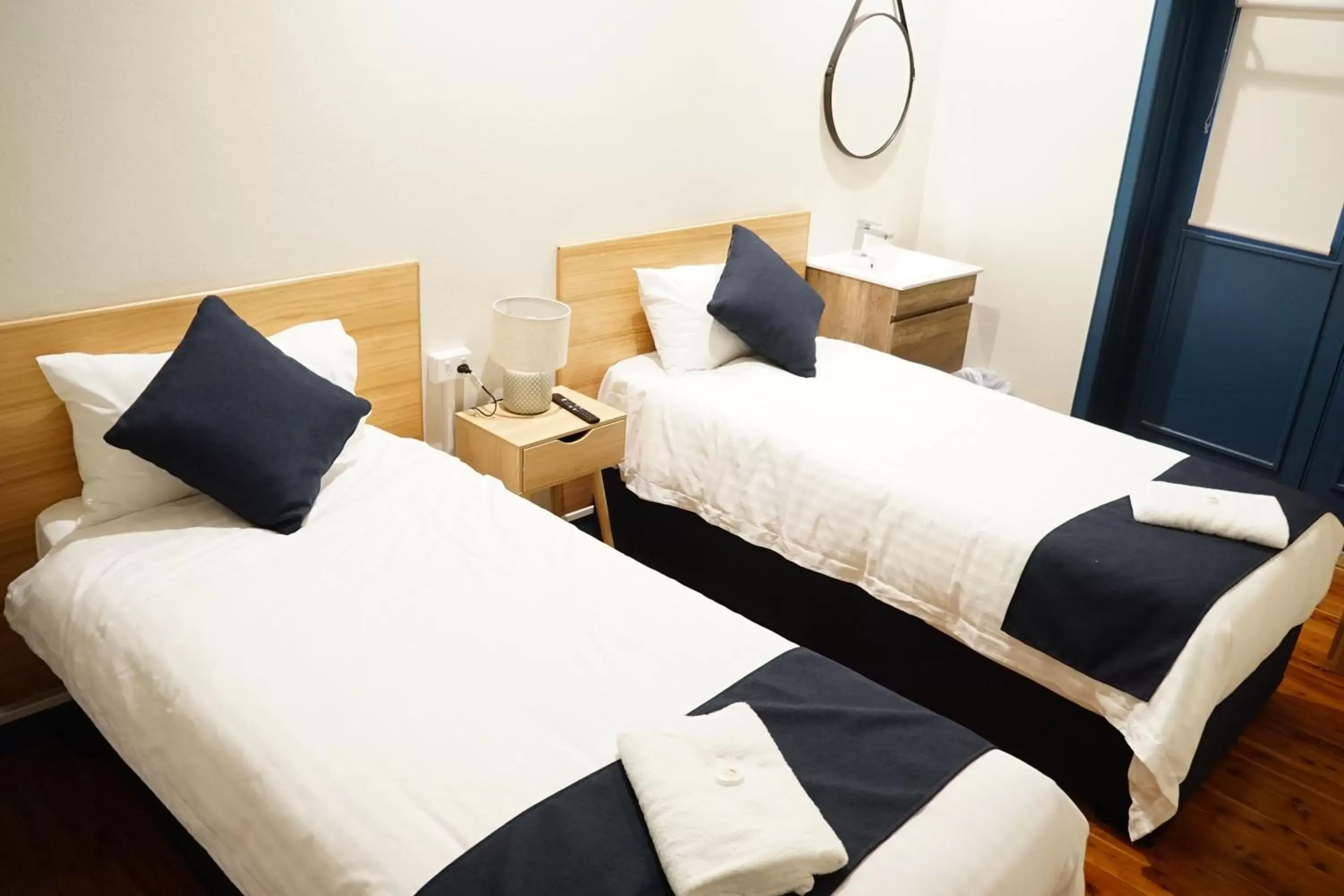 Twin Room with Shared Bathroom - single occupancy in Gunnedah Hotel Twin Room with Shared Bathroom - single occupancy in Gunnedah Hotel