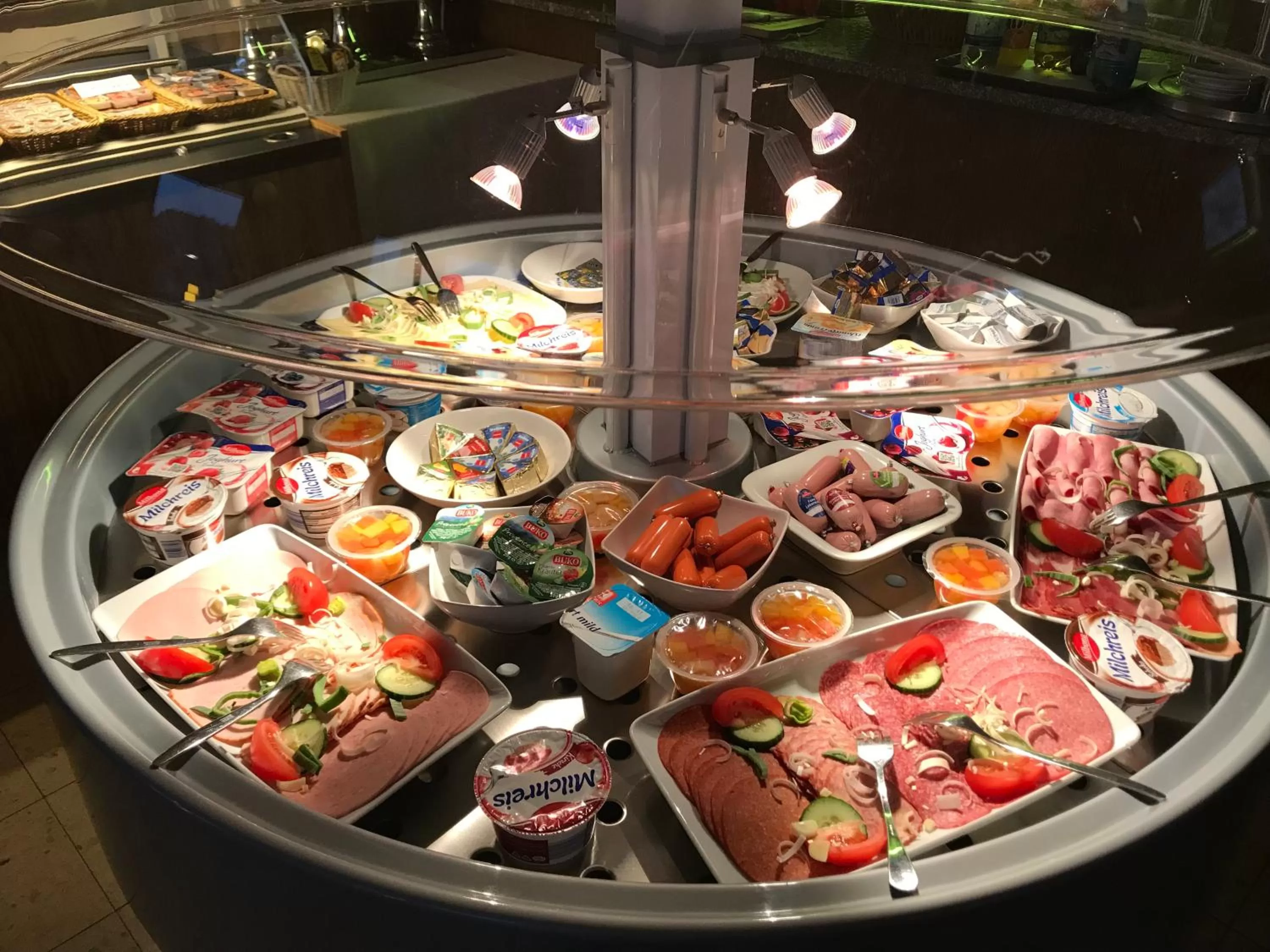 Breakfast in Hotel Rhein INN