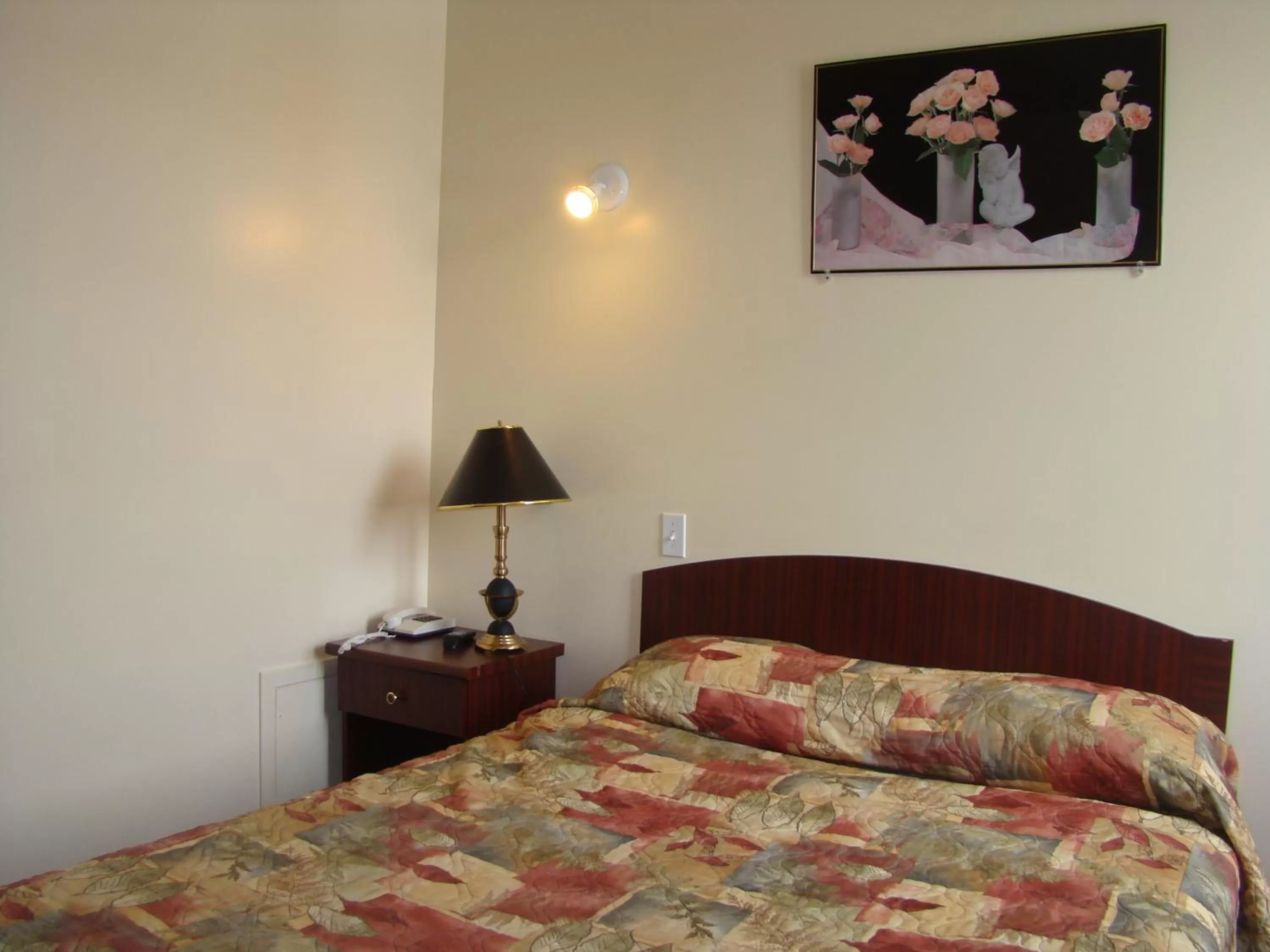 Bed in Hotel Quartier Latin