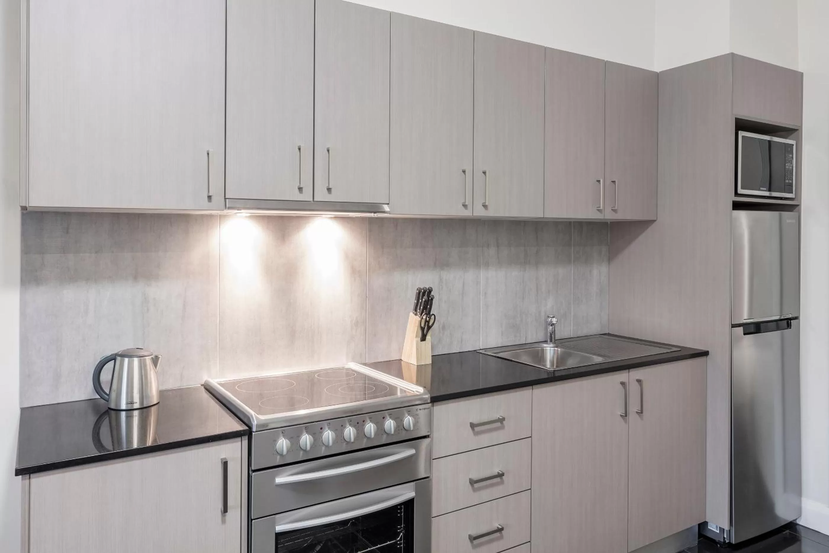 Kitchen or kitchenette in Mercure Goulburn