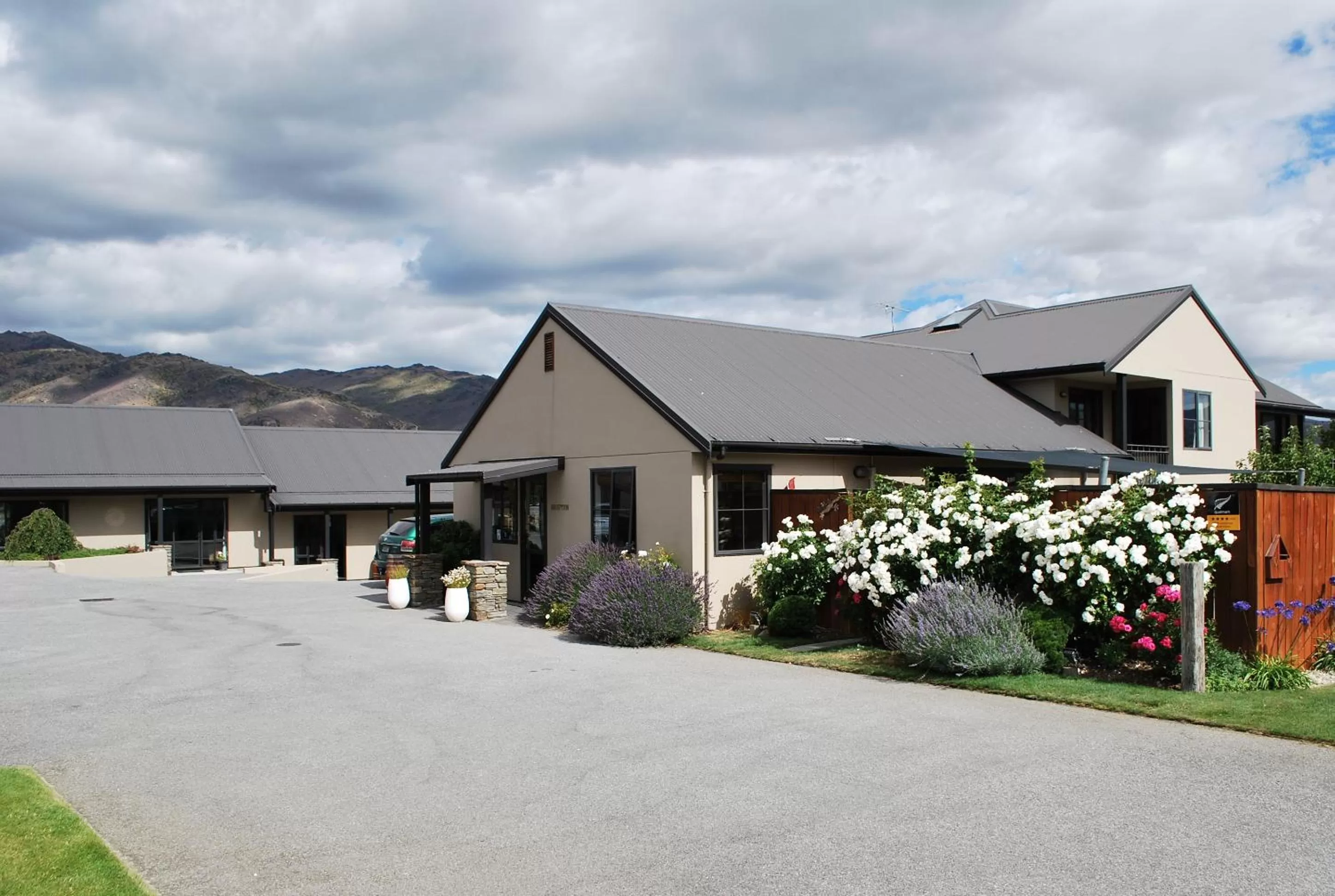 Property building in Carrick Lodge Motel
