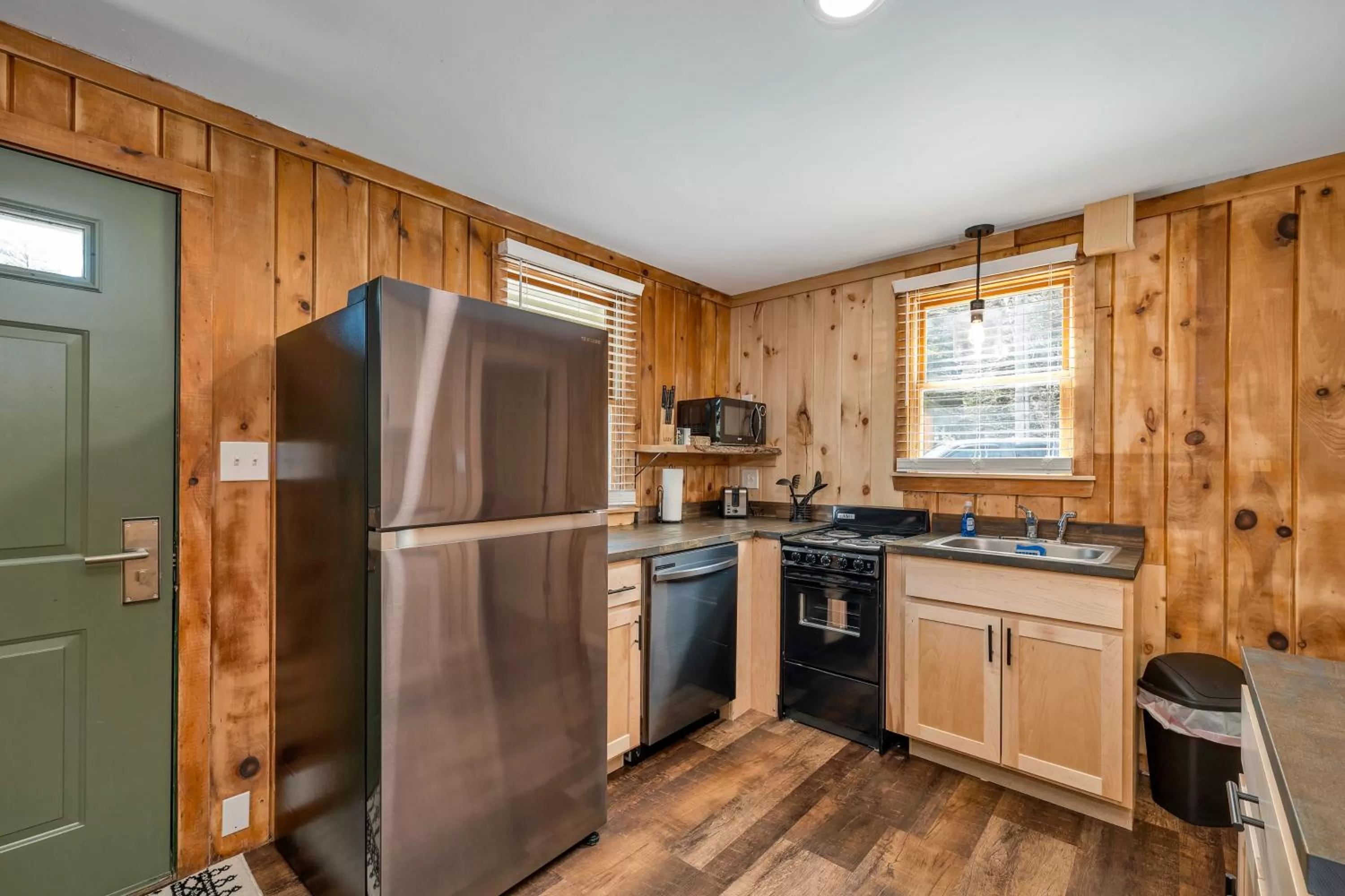 Kitchen or kitchenette in The Inn & More