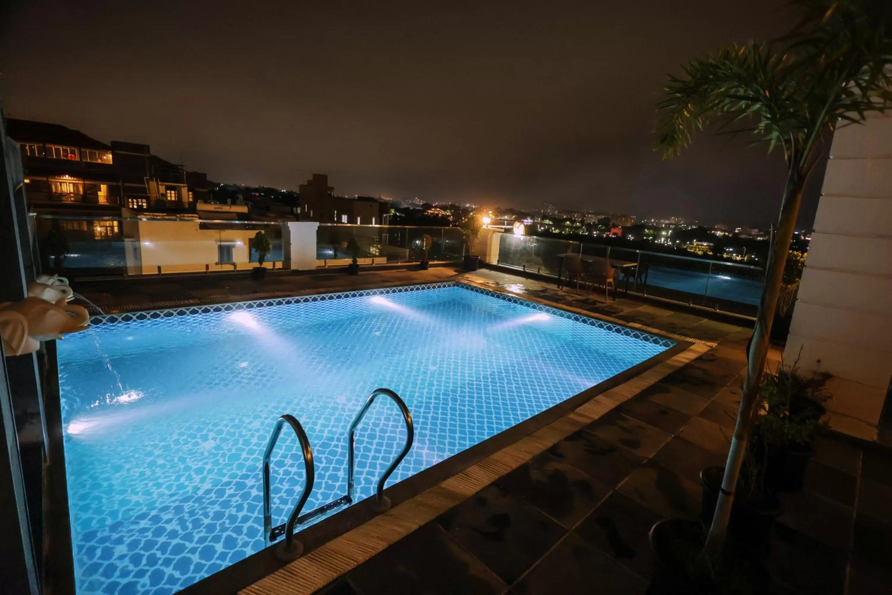 Swimming pool in Revaas Lake View Boutique Stay