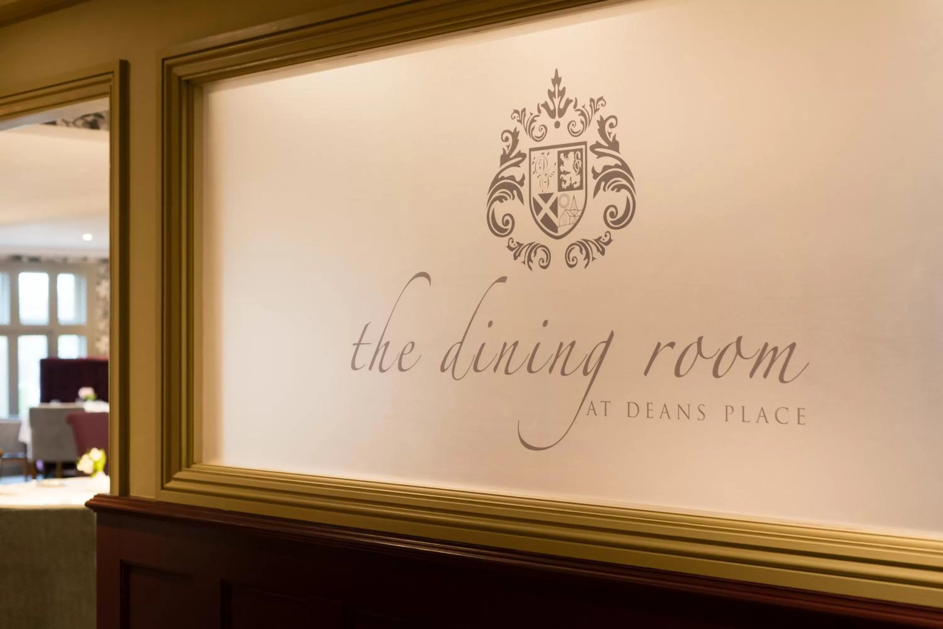 Restaurant/places to eat in Deans Place Hotel