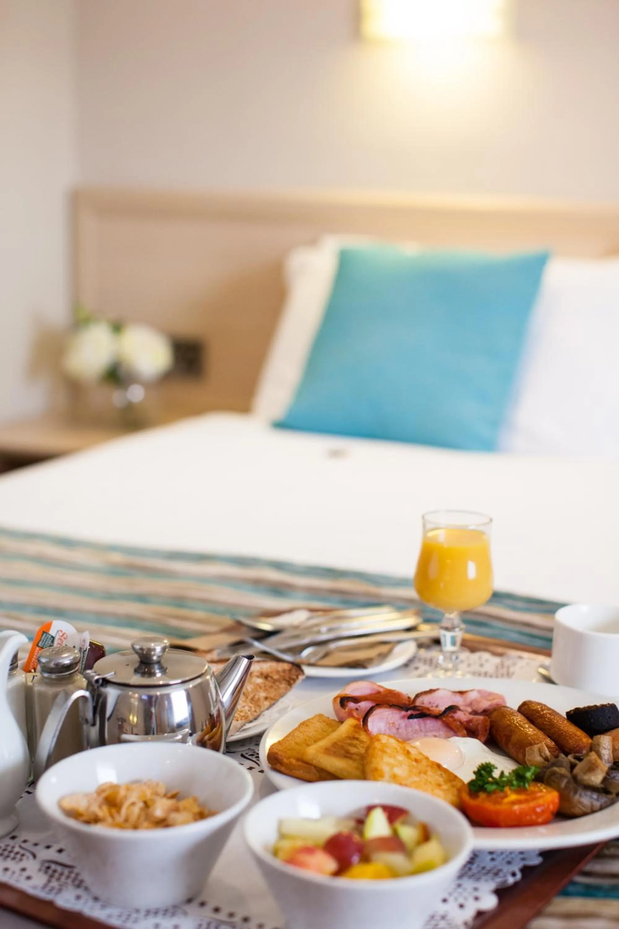 Bedroom, Bed in The Lodge Hotel