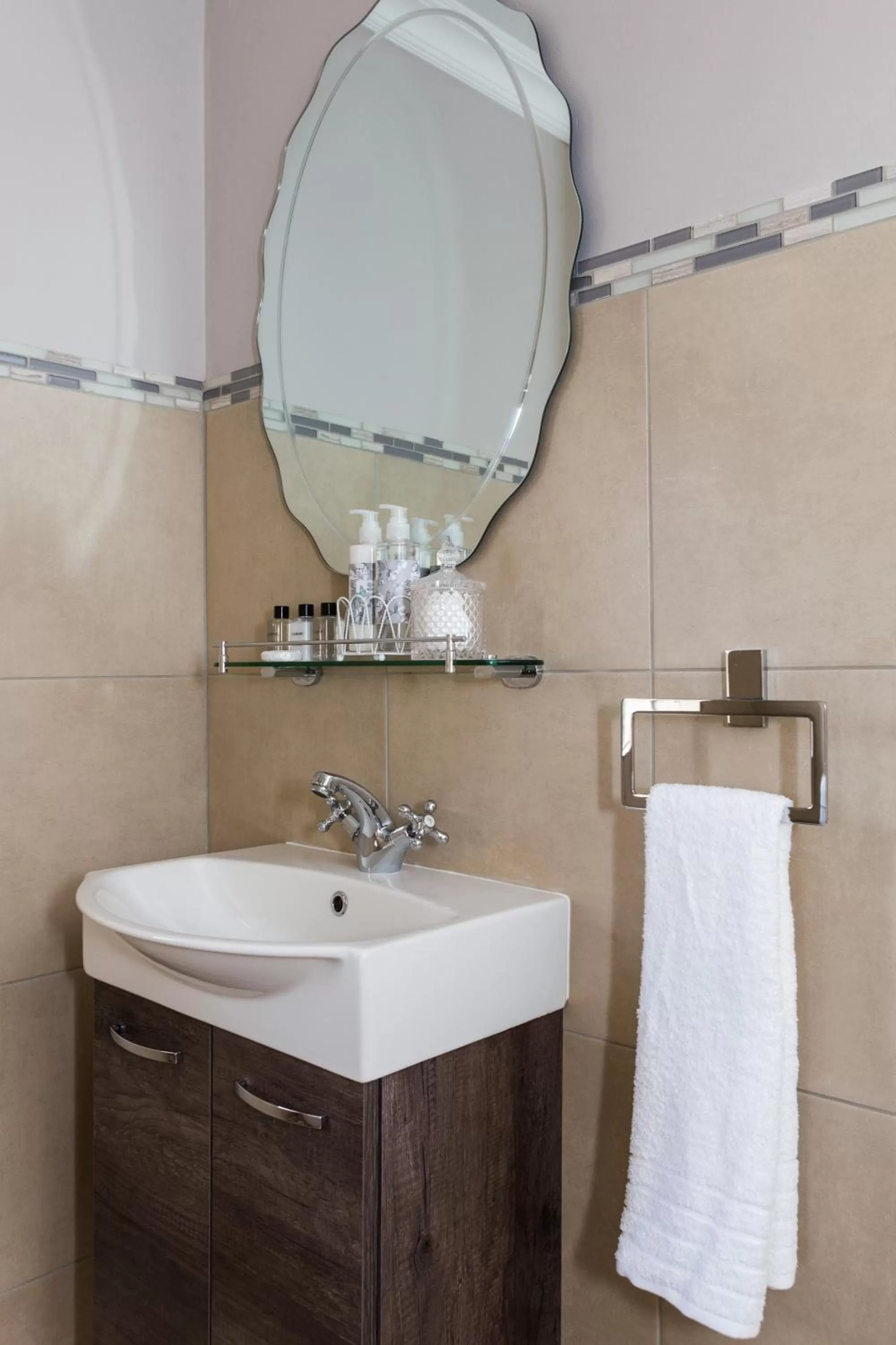 Shower, Bathroom in La Vida Luka - Luxury Guesthouse