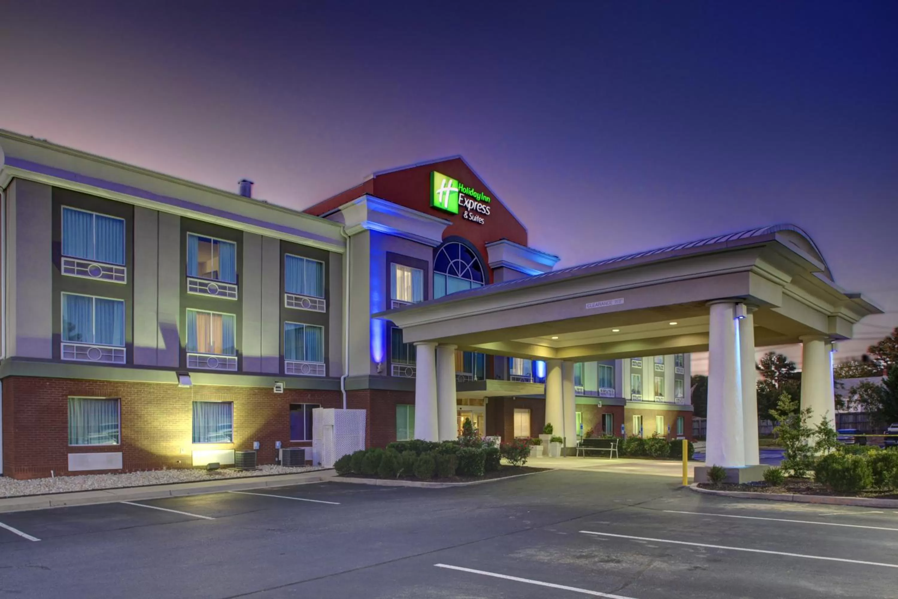 Holiday Inn Express Hotel & Suites Emporia by IHG