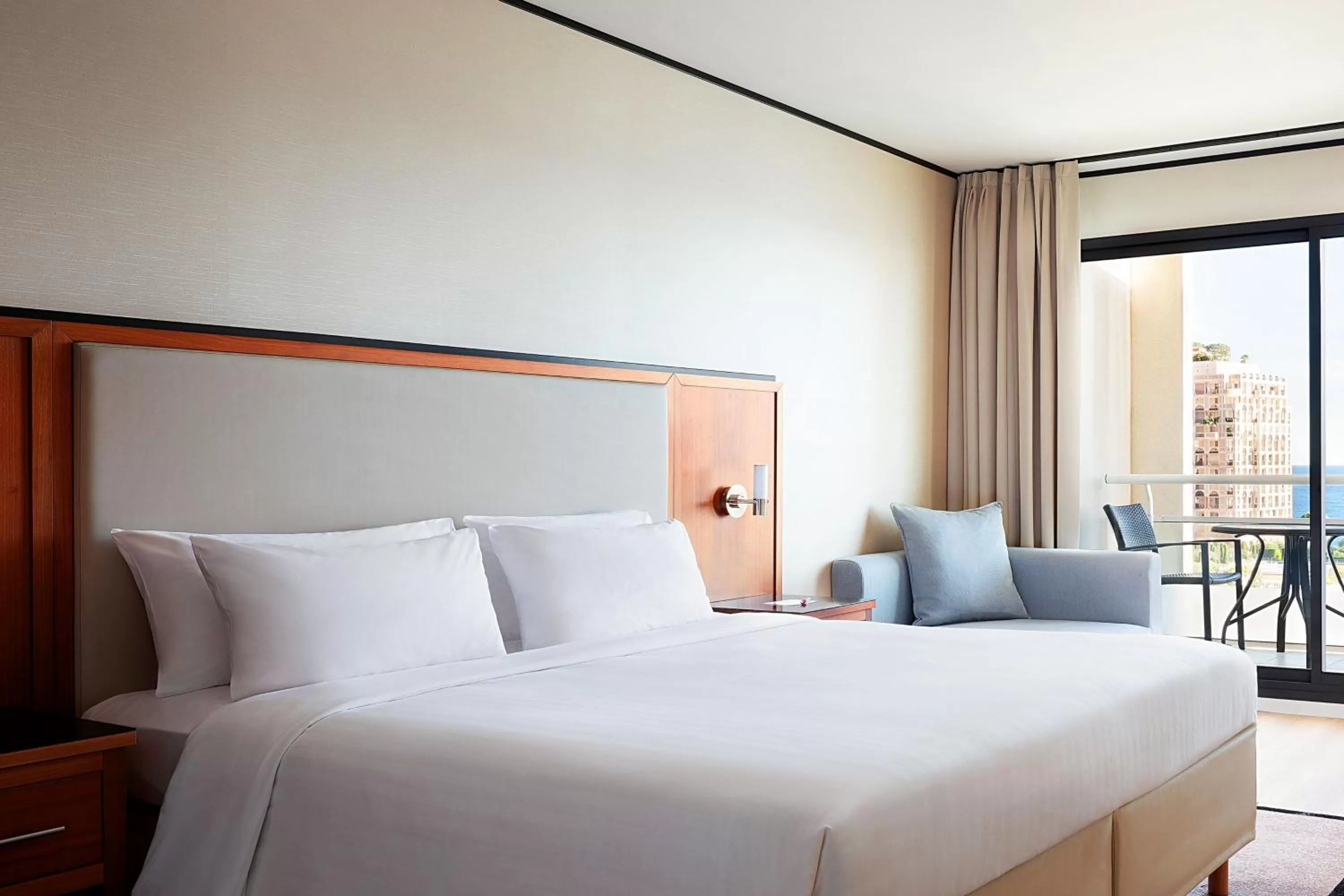 Photo of the whole room, Bed in Riviera Marriott Hotel La Porte De Monaco