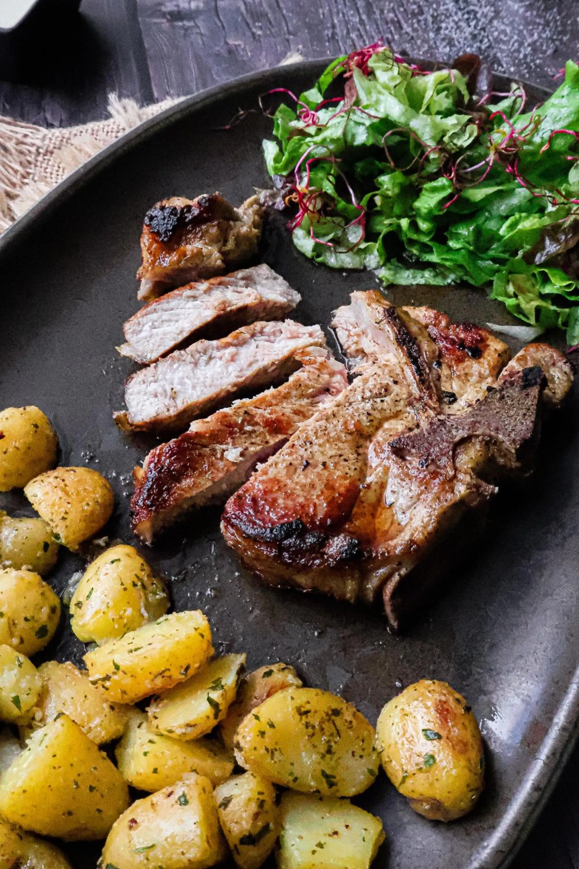 Restaurant/places to eat in Hôtel & Restaurant des Remparts