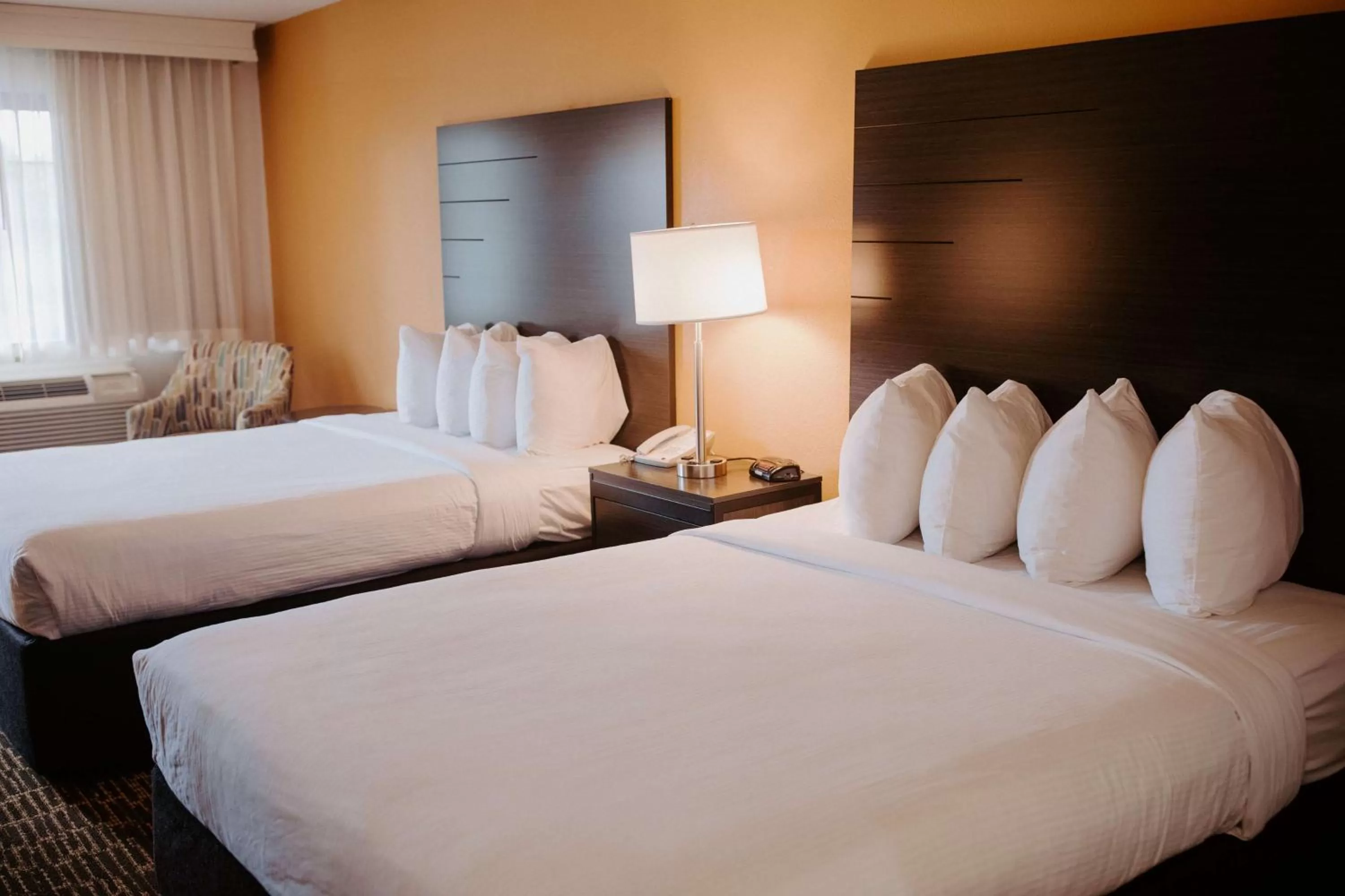 Superior Room with Two King Beds - Non-Smoking in Sonoma Winegrower's Inn