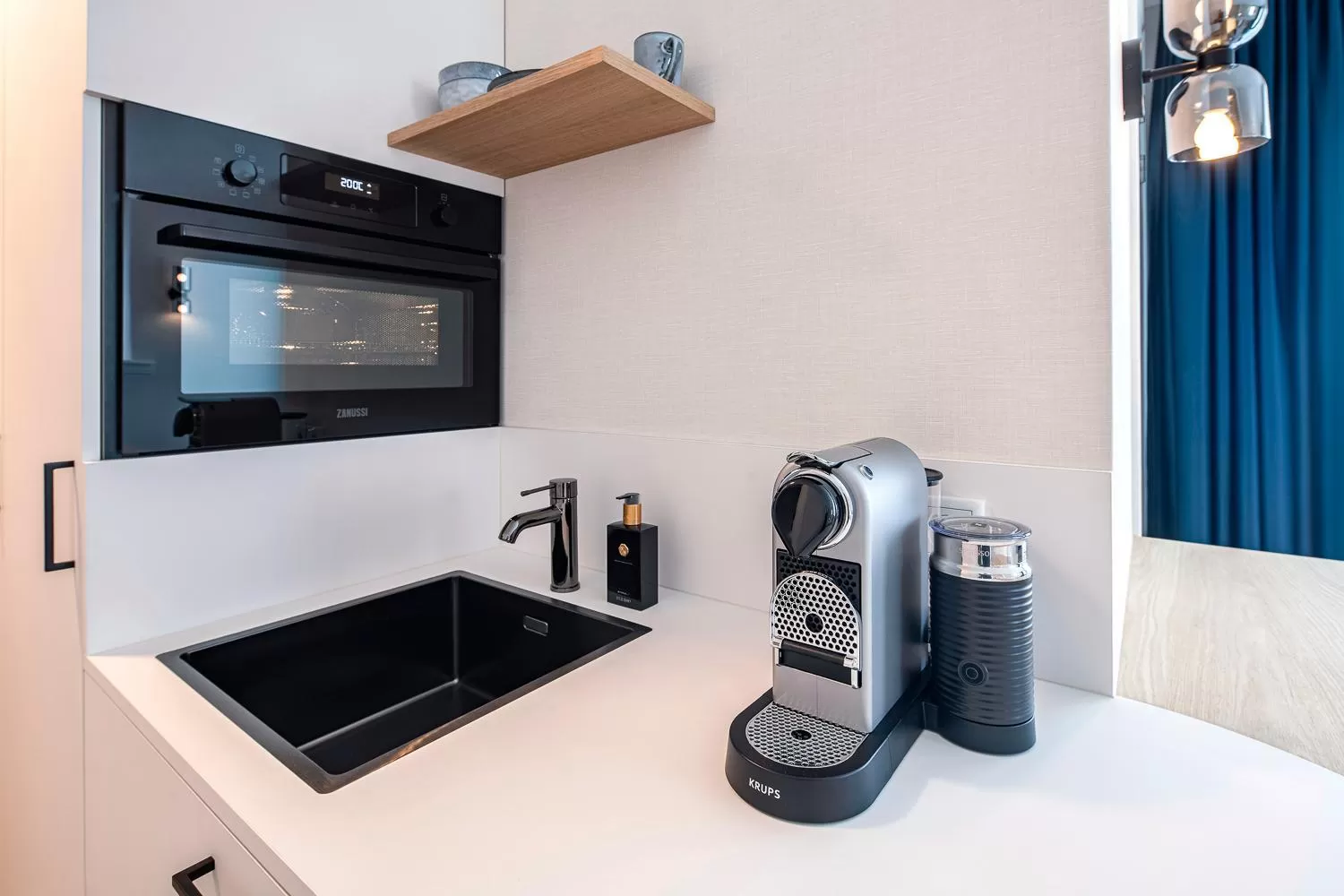 Coffee/tea facilities, Kitchen/Kitchenette in B&B Hotel Villa Vida