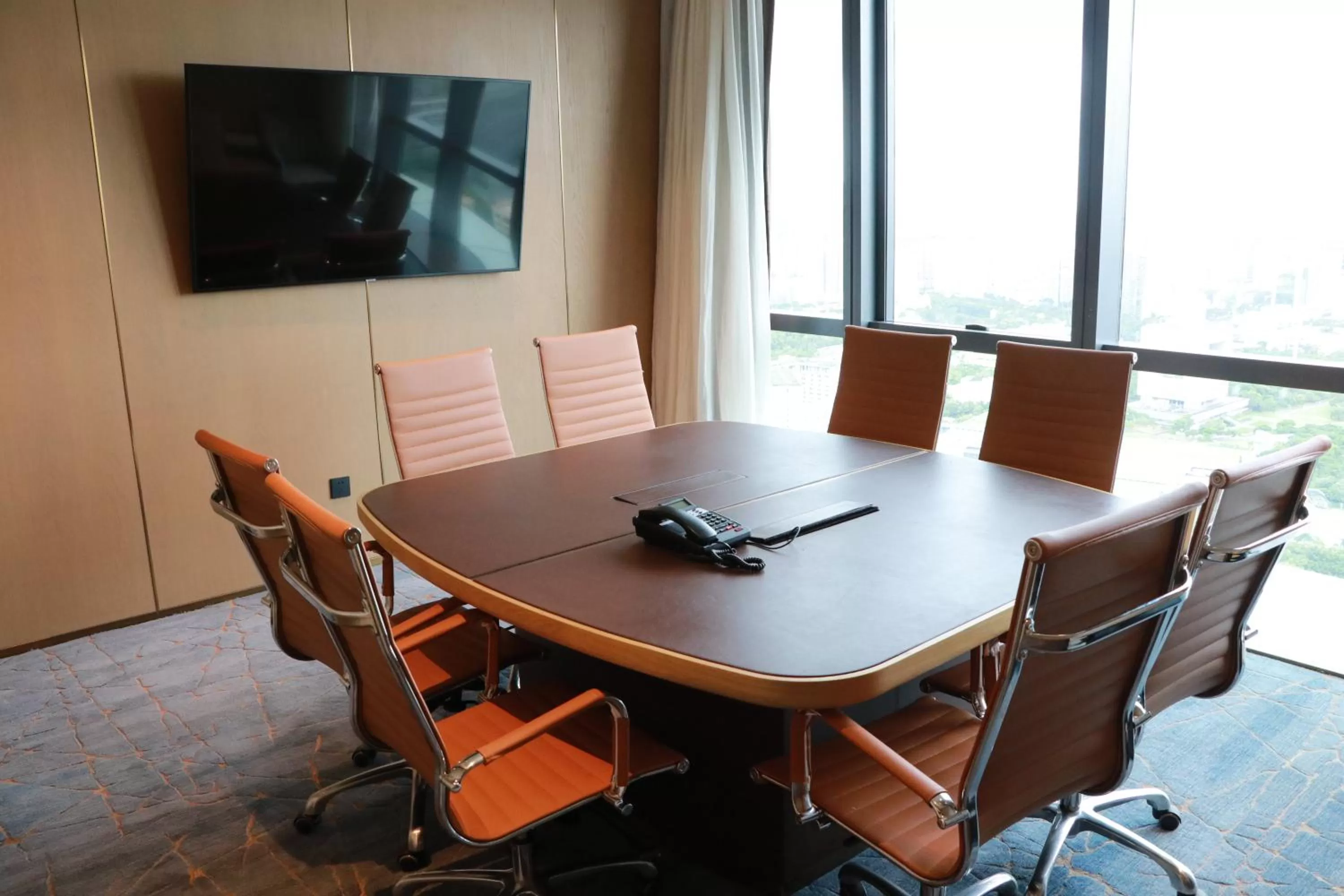Meeting/conference room in Crowne Plaza Shenzhen Nanshan by IHG