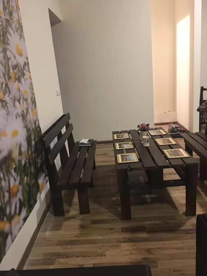 Restaurant/Places to Eat in Hotel Newland