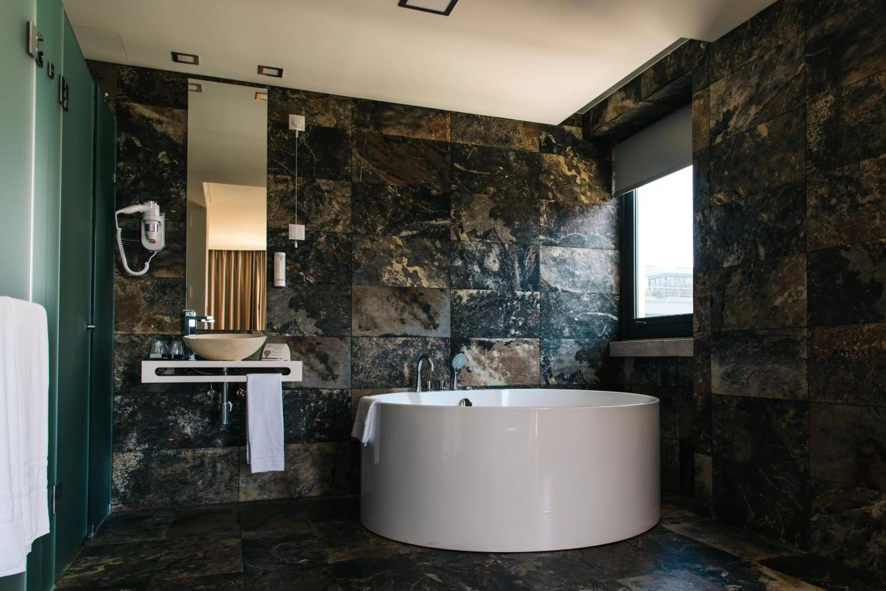 Premium Double Room - Romantic Offer in America Diamonds Hotel