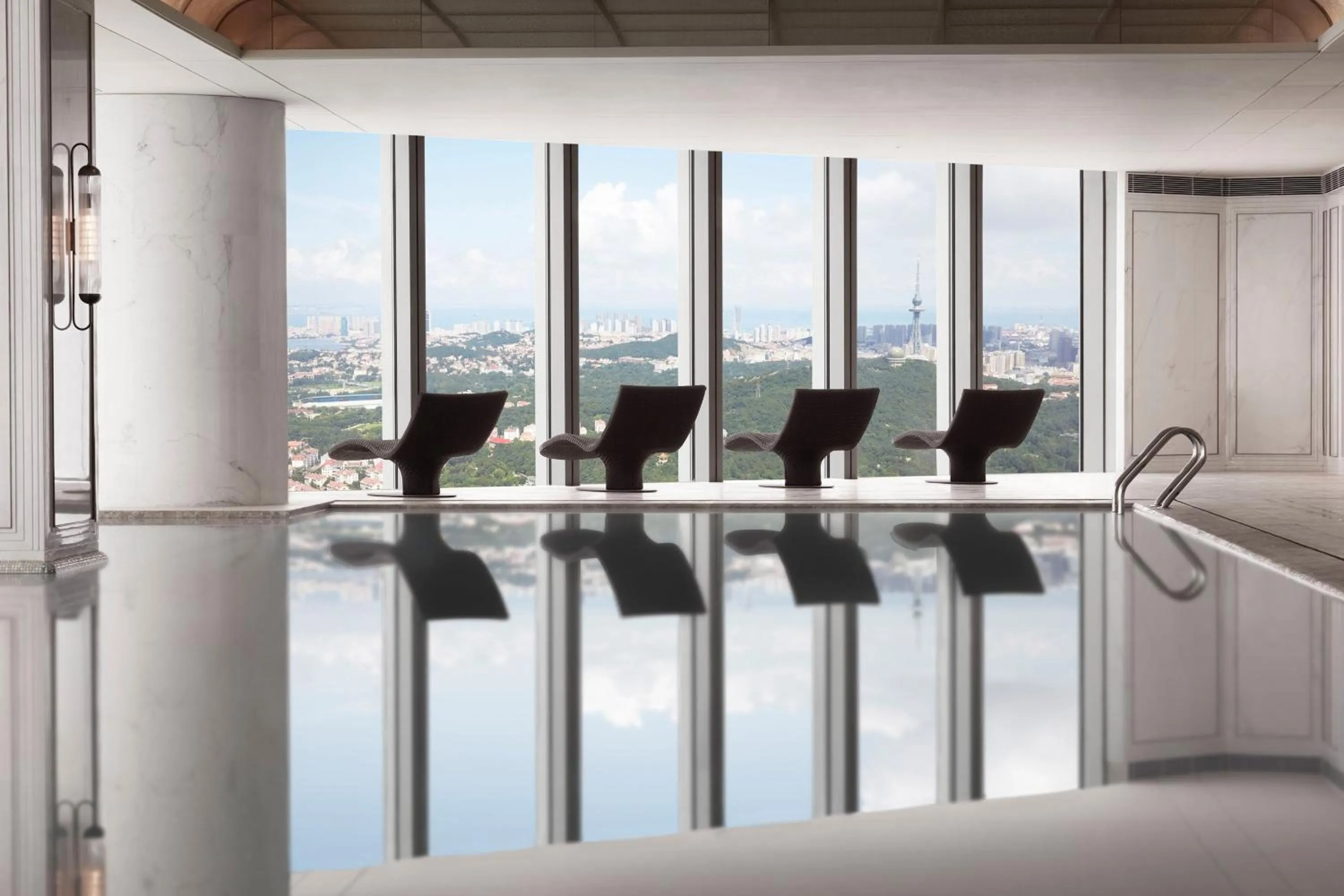 Swimming pool in The St. Regis Qingdao