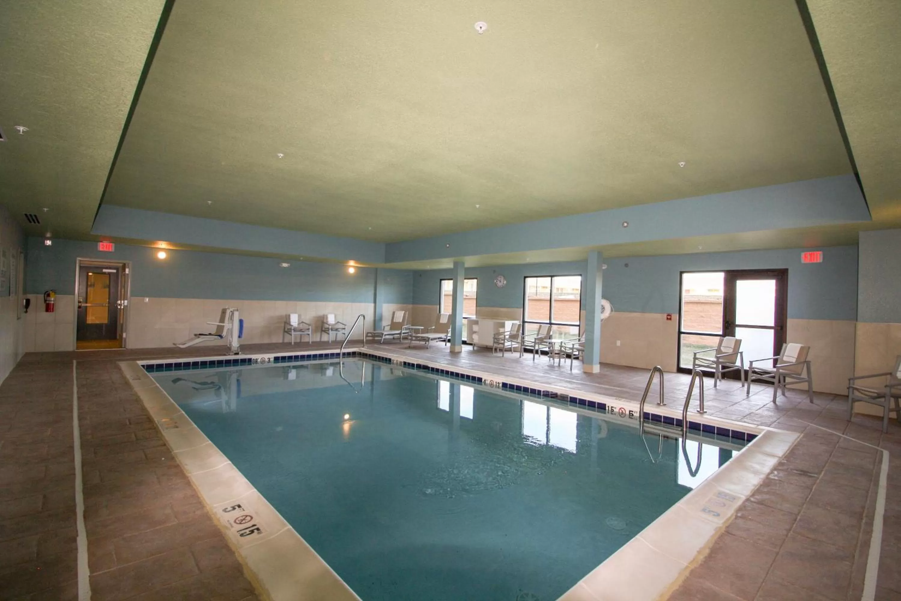 Swimming pool in Holiday Inn Express & Suites - Kirksville - University Area by IHG
