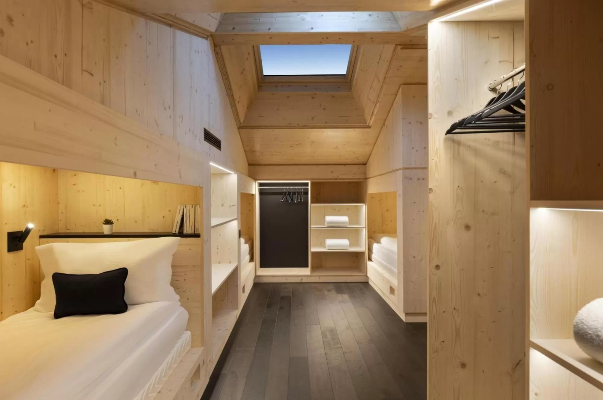 Photo of the whole room, Bed in St-Alban Hotel & Spa