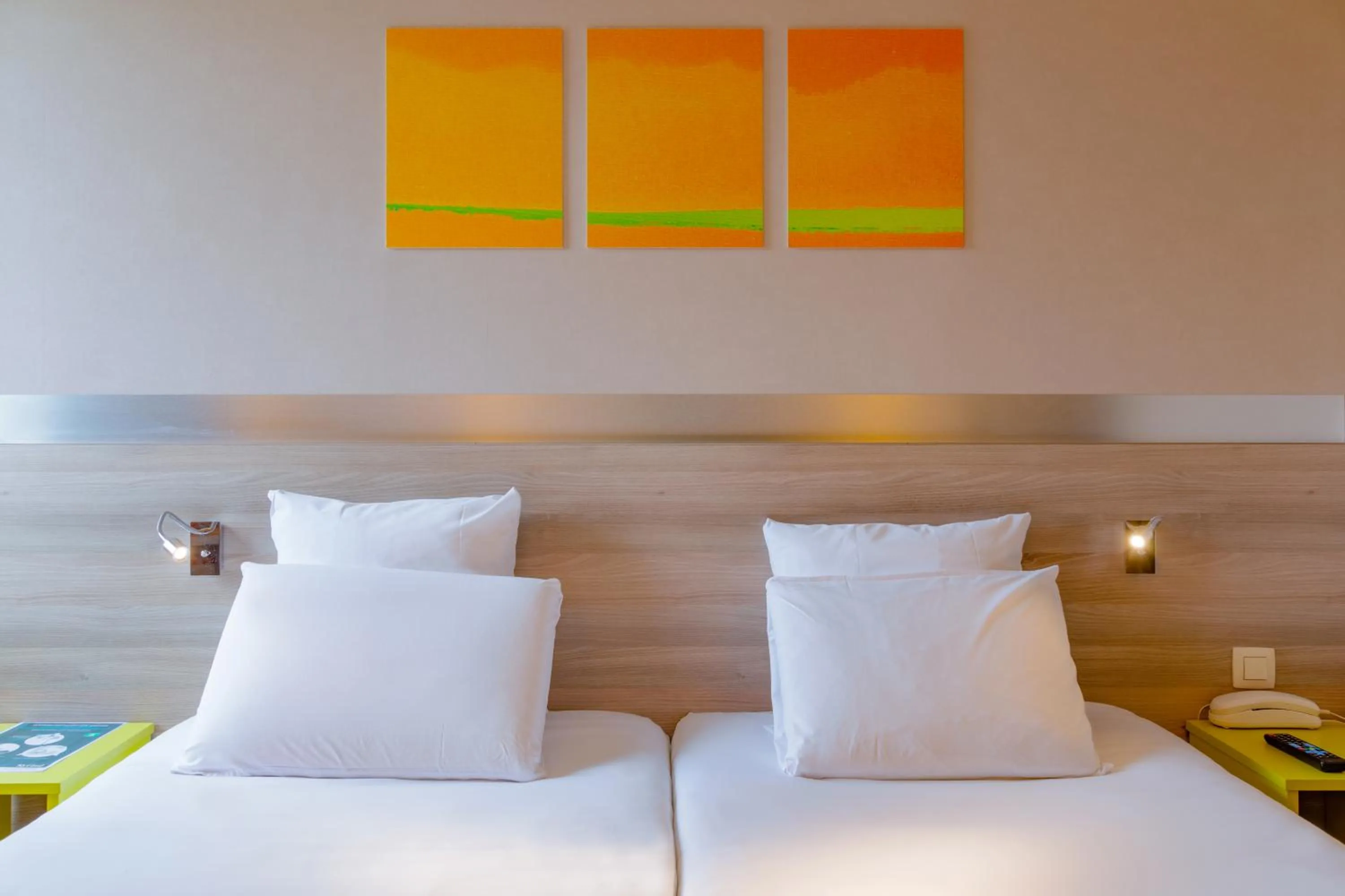 Bed in Kyriad Lyon Est - Saint Bonnet De Mure