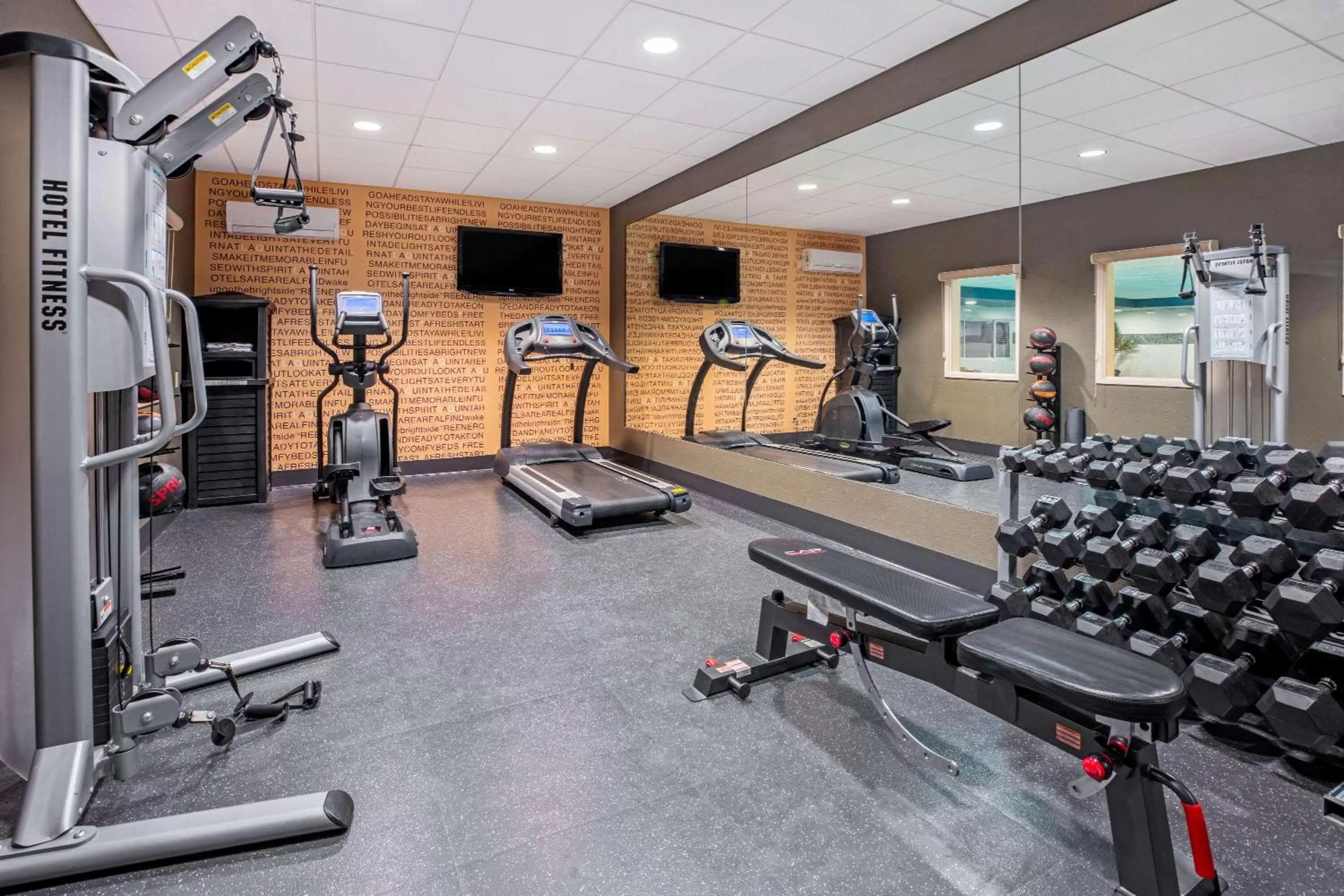 Fitness centre/facilities in La Quinta by Wyndham Meridian / Boise West