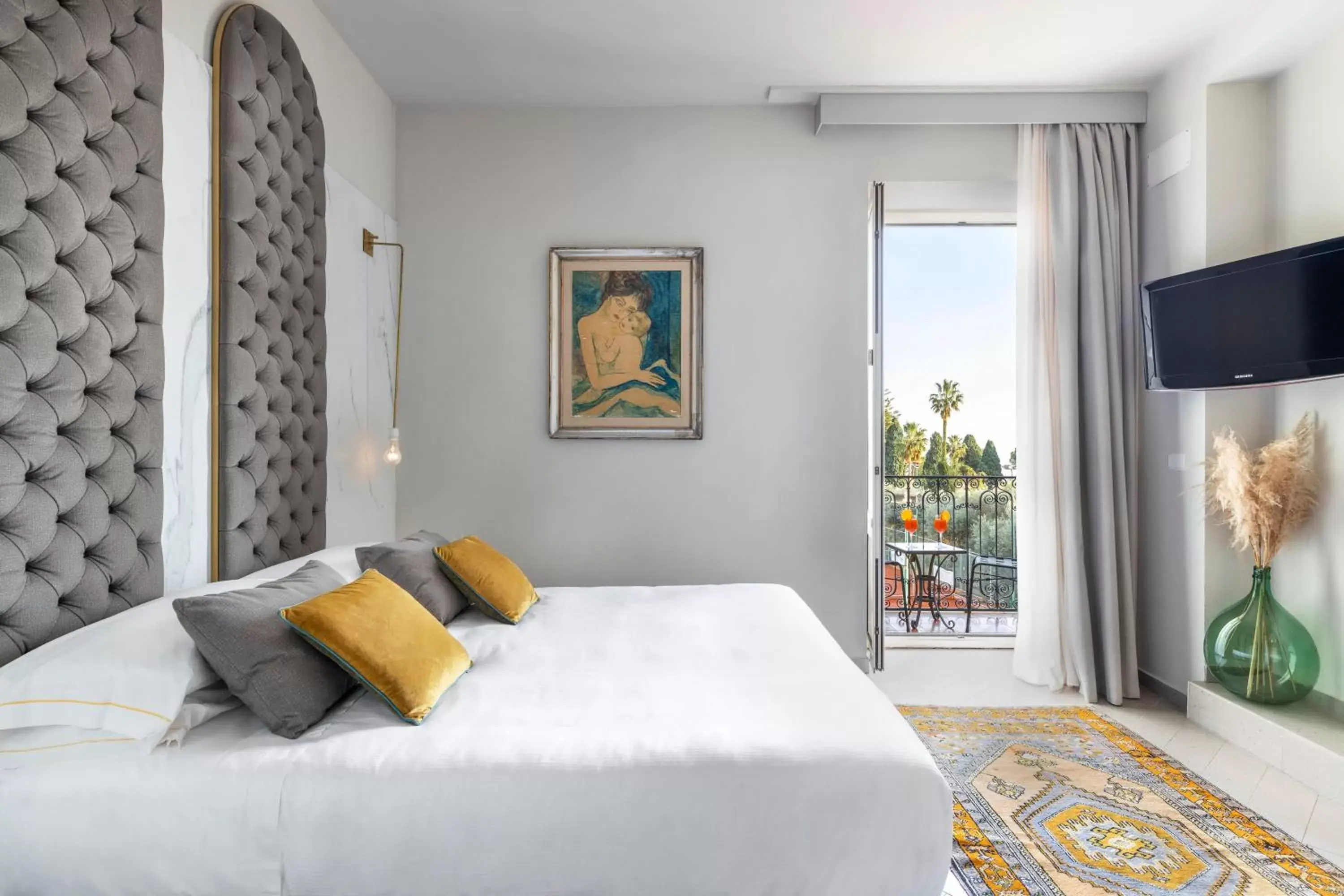 Standard Double or Twin Room with Garden View - single occupancy in Hotel Villa Paradiso Standard Double or Twin Room with Garden View - single occupancy in Hotel Villa Paradiso