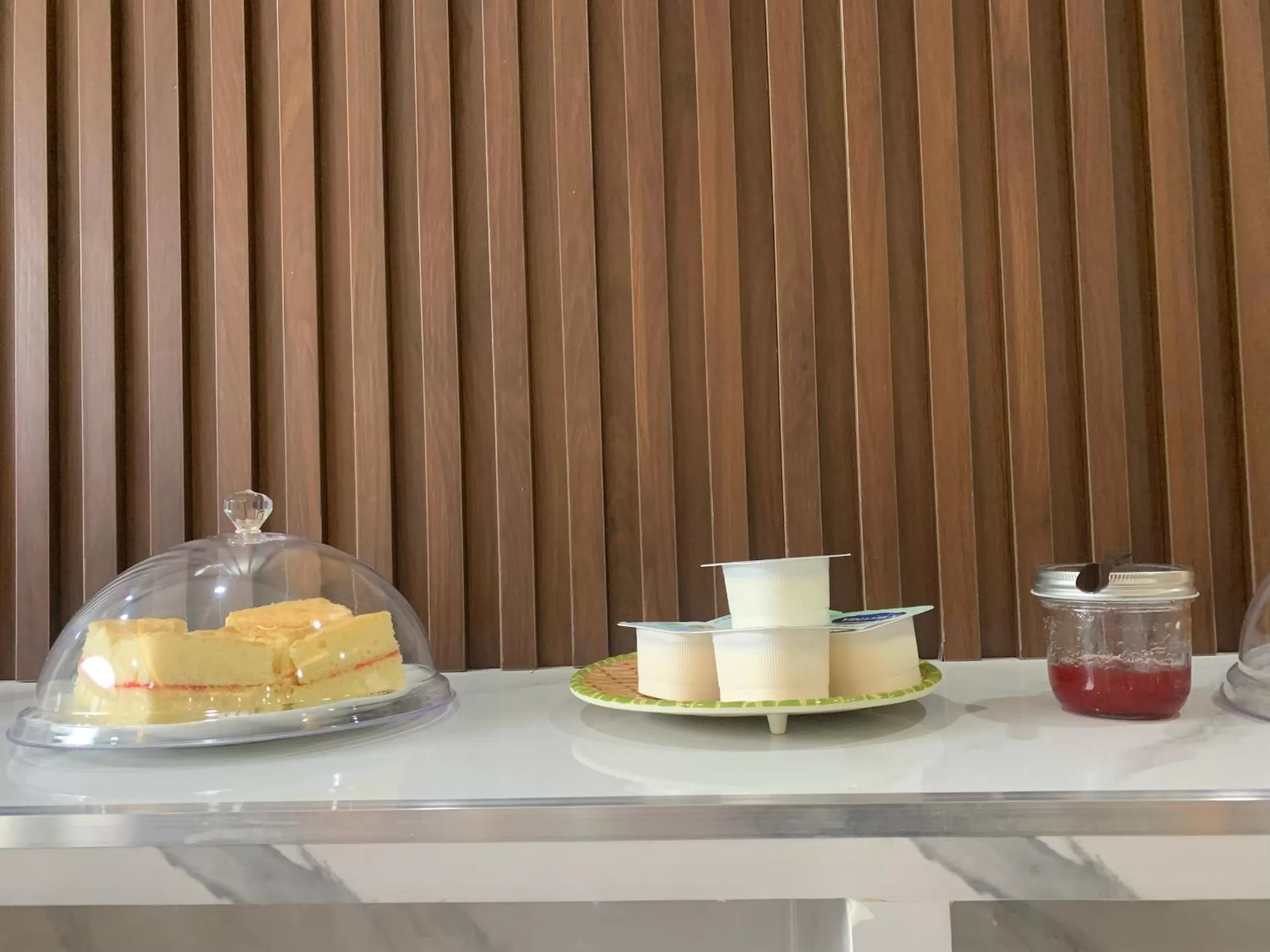 Breakfast in Tamcoc Catalina Hotel