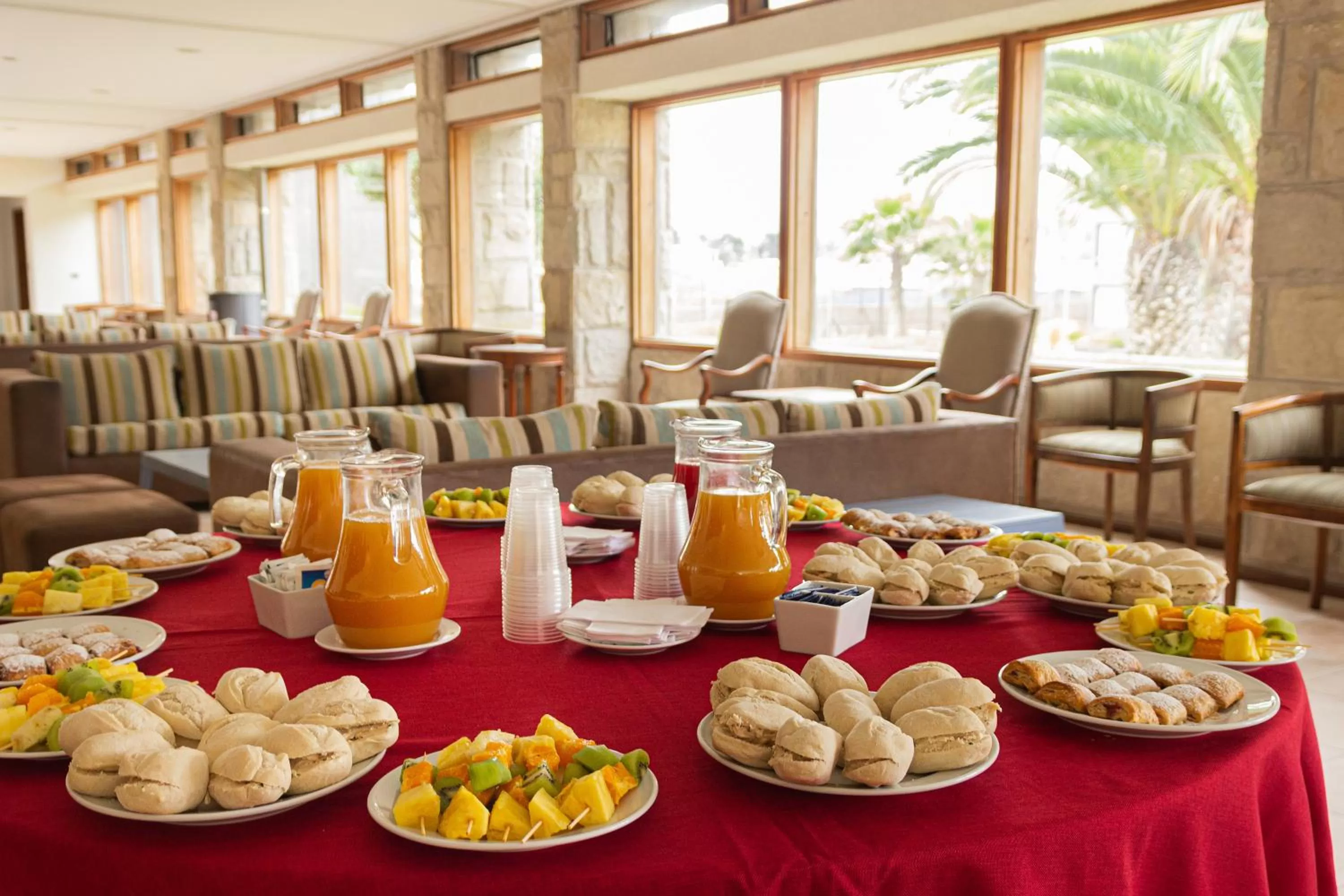 Food and drinks in Hotel Club La Serena