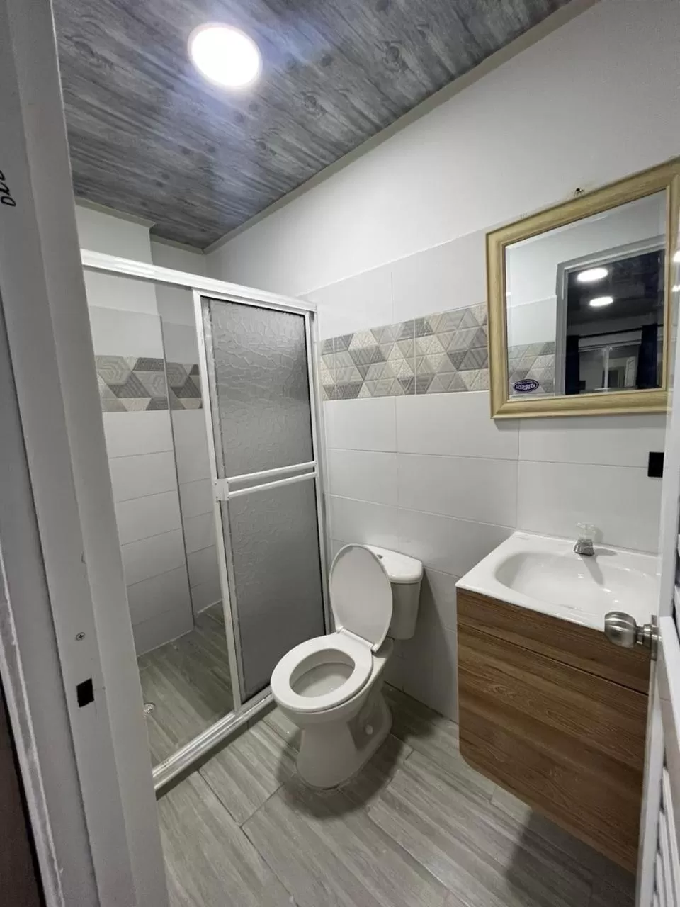 Bathroom in Apartamentos Isla Tropical